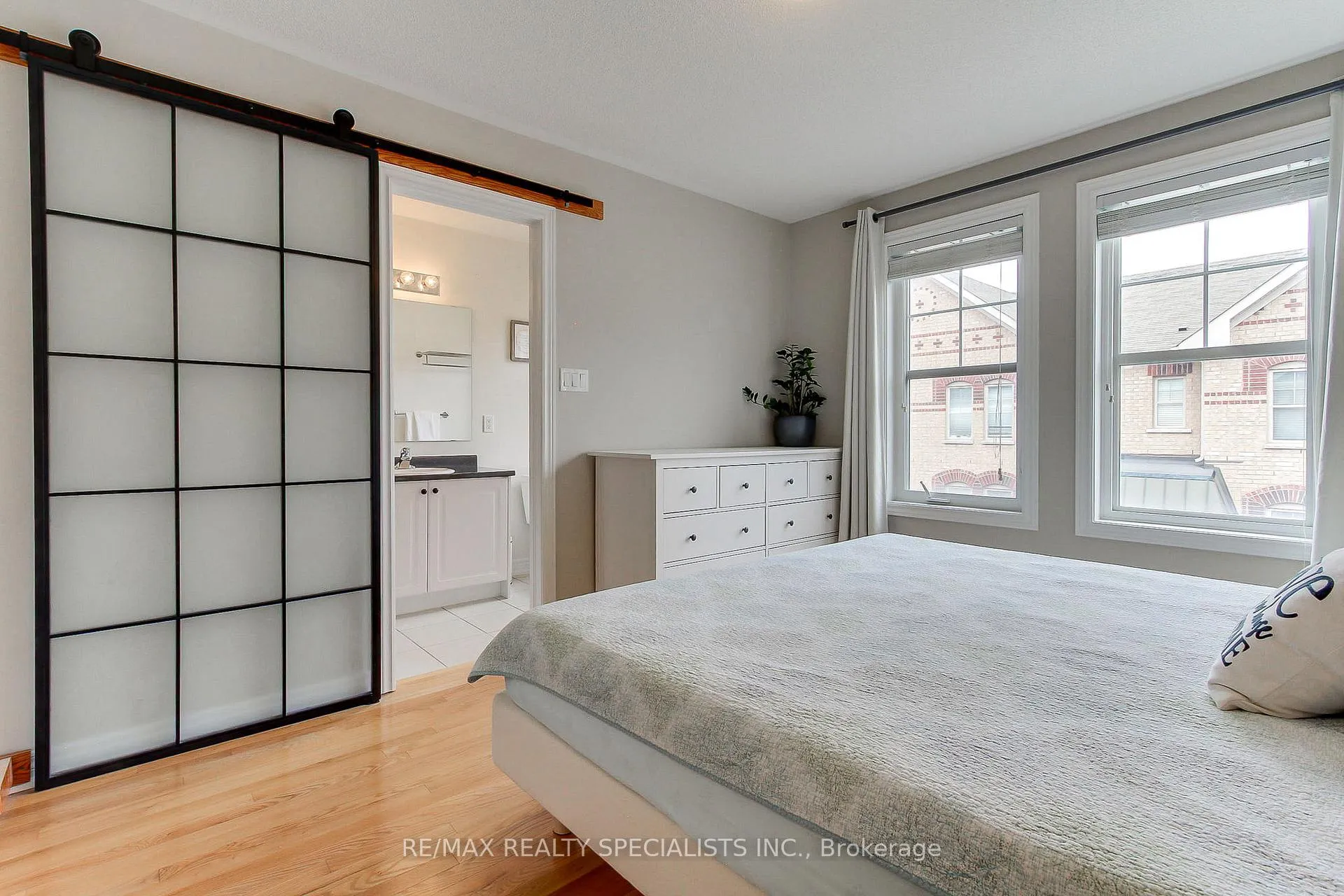 Photo 26 of Unit 5, 10 Porter Avenue W, Vaughan, West Woodbridge — HOMEH