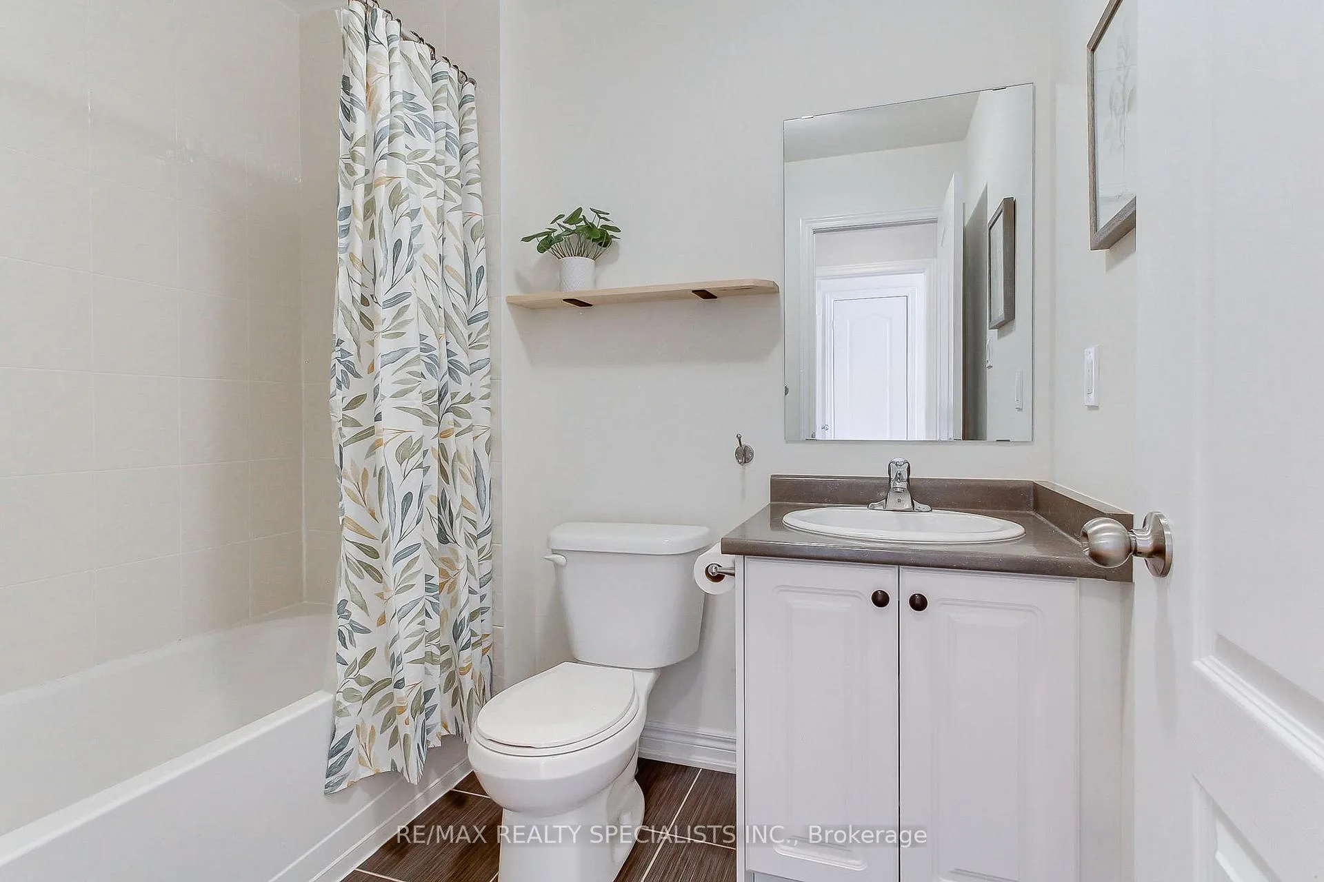 Photo 38 of Unit 5, 10 Porter Avenue W, Vaughan, West Woodbridge — HOMEH