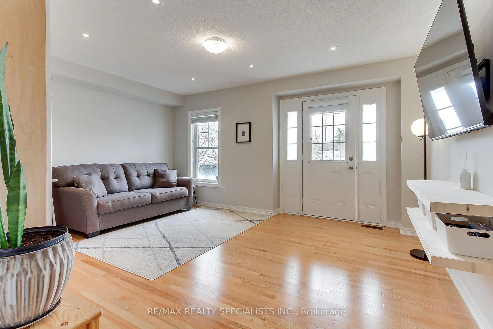 Photo 40 of Unit 5, 10 Porter Avenue W, Vaughan, West Woodbridge — HOMEH