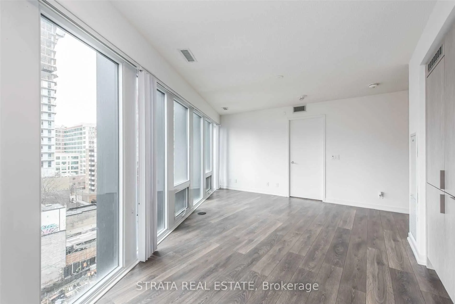 Photo 4 of Unit 910, 60 Shuter Street, Toronto, Church-Yonge Corridor — HOMEH