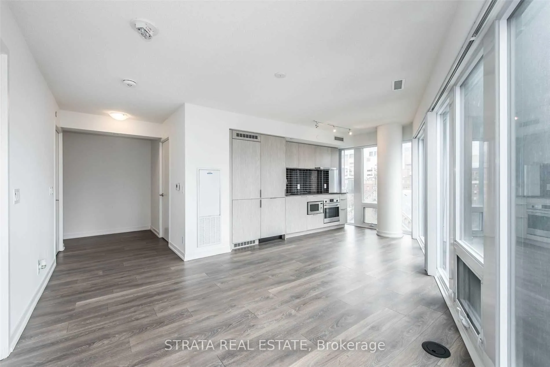 Photo 5 of Unit 910, 60 Shuter Street, Toronto, Church-Yonge Corridor — HOMEH