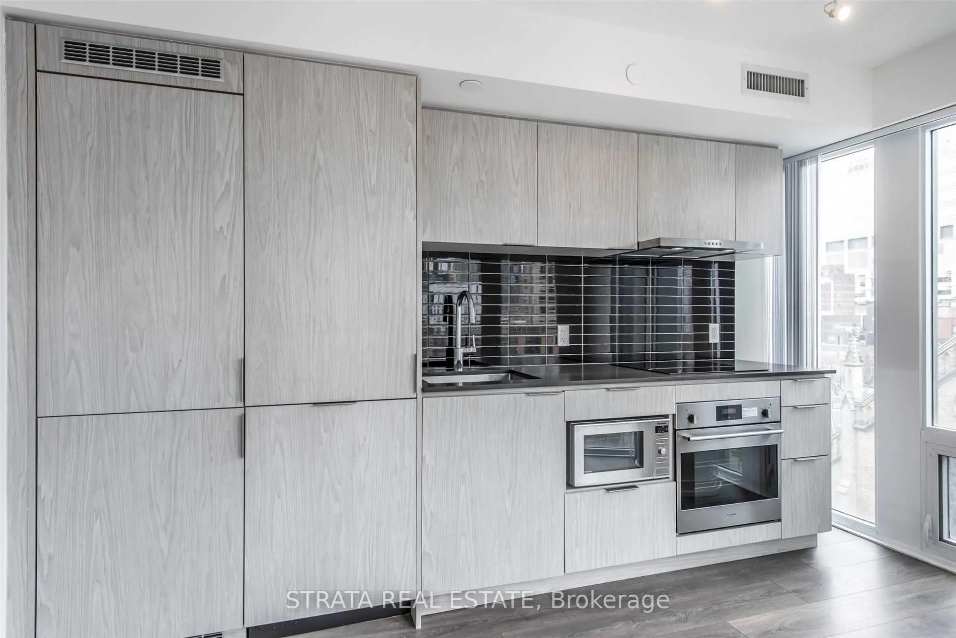 Photo 8 of Unit 910, 60 Shuter Street, Toronto, Church-Yonge Corridor — HOMEH