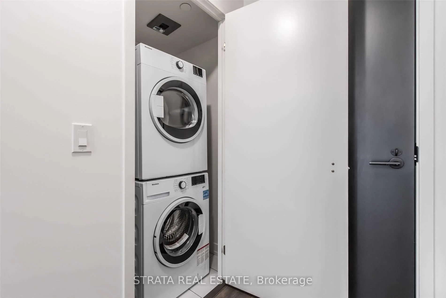 Photo 14 of Unit 910, 60 Shuter Street, Toronto, Church-Yonge Corridor — HOMEH