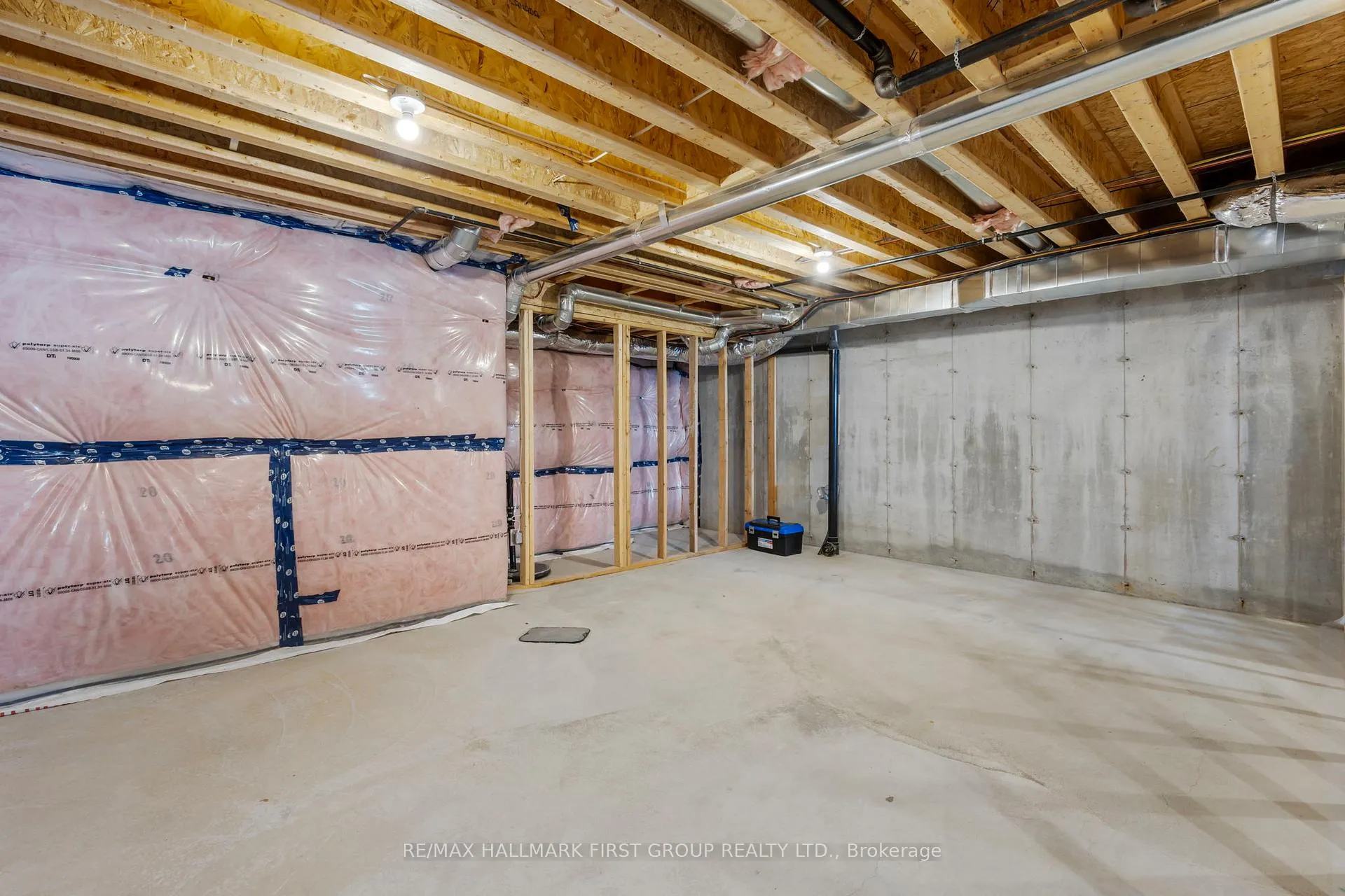 Photo 38 of Unit 4, 80 Marsh Avenue, Peterborough, Northcrest Ward 5 — HOMEH