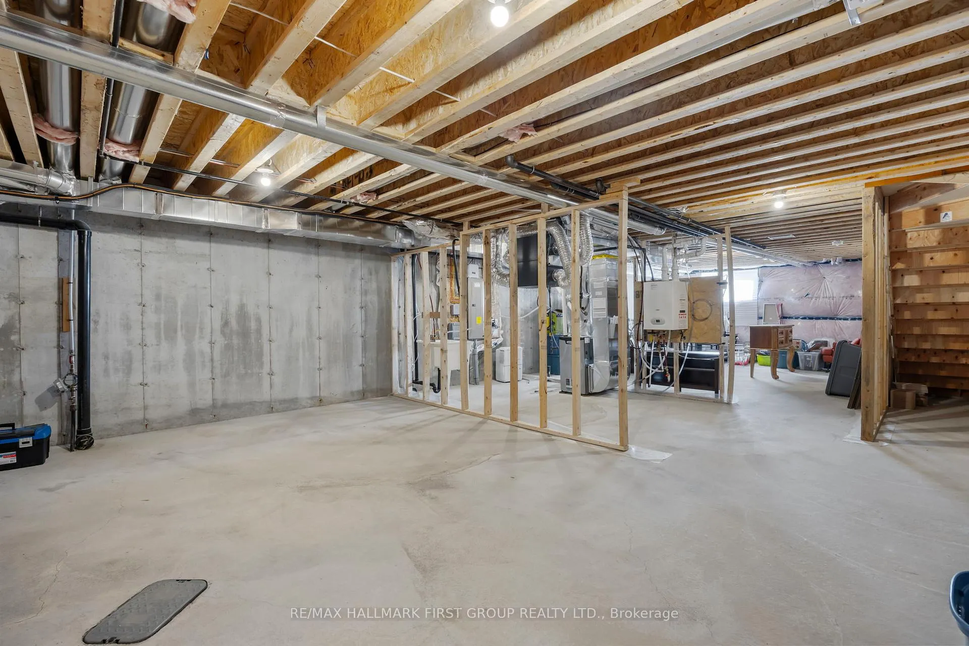 Photo 39 of Unit 4, 80 Marsh Avenue, Peterborough, Northcrest Ward 5 — HOMEH