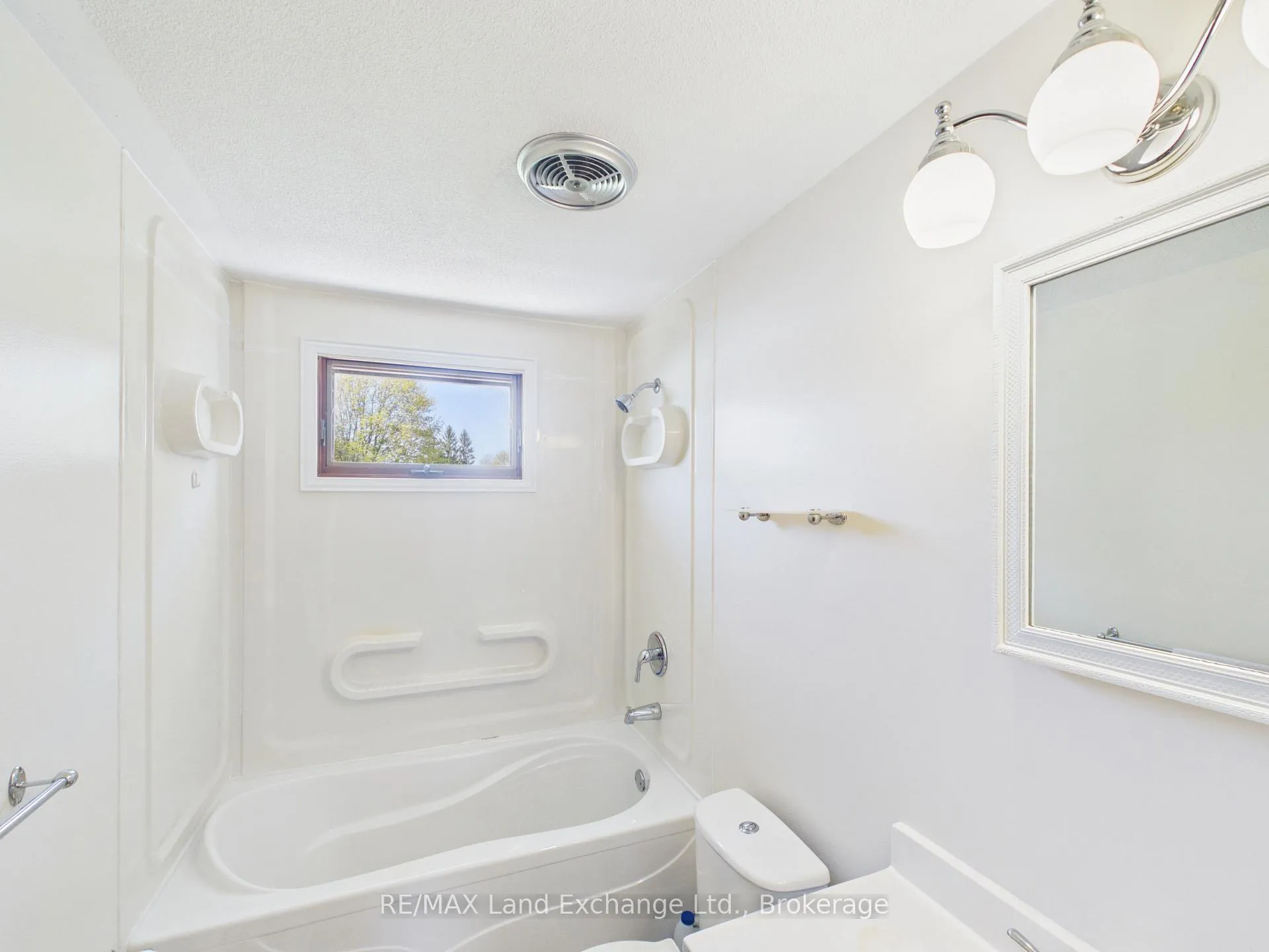 Photo 8 of 400 Adelaide Street, Kincardine — HOMEH