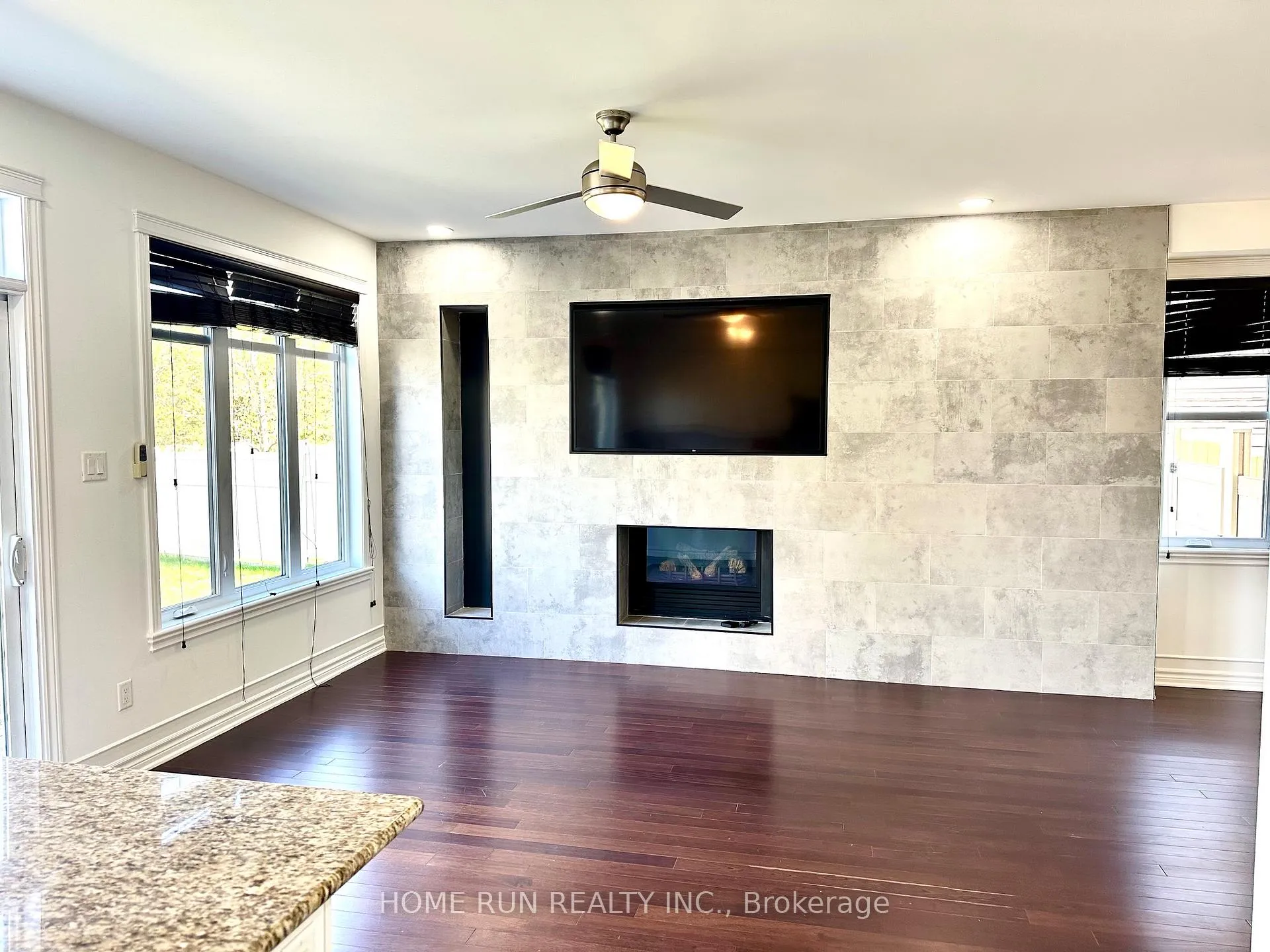 Photo 4 of 116 Watershield Ridge, Ottawa, Barrhaven - Longfields — HOMEH