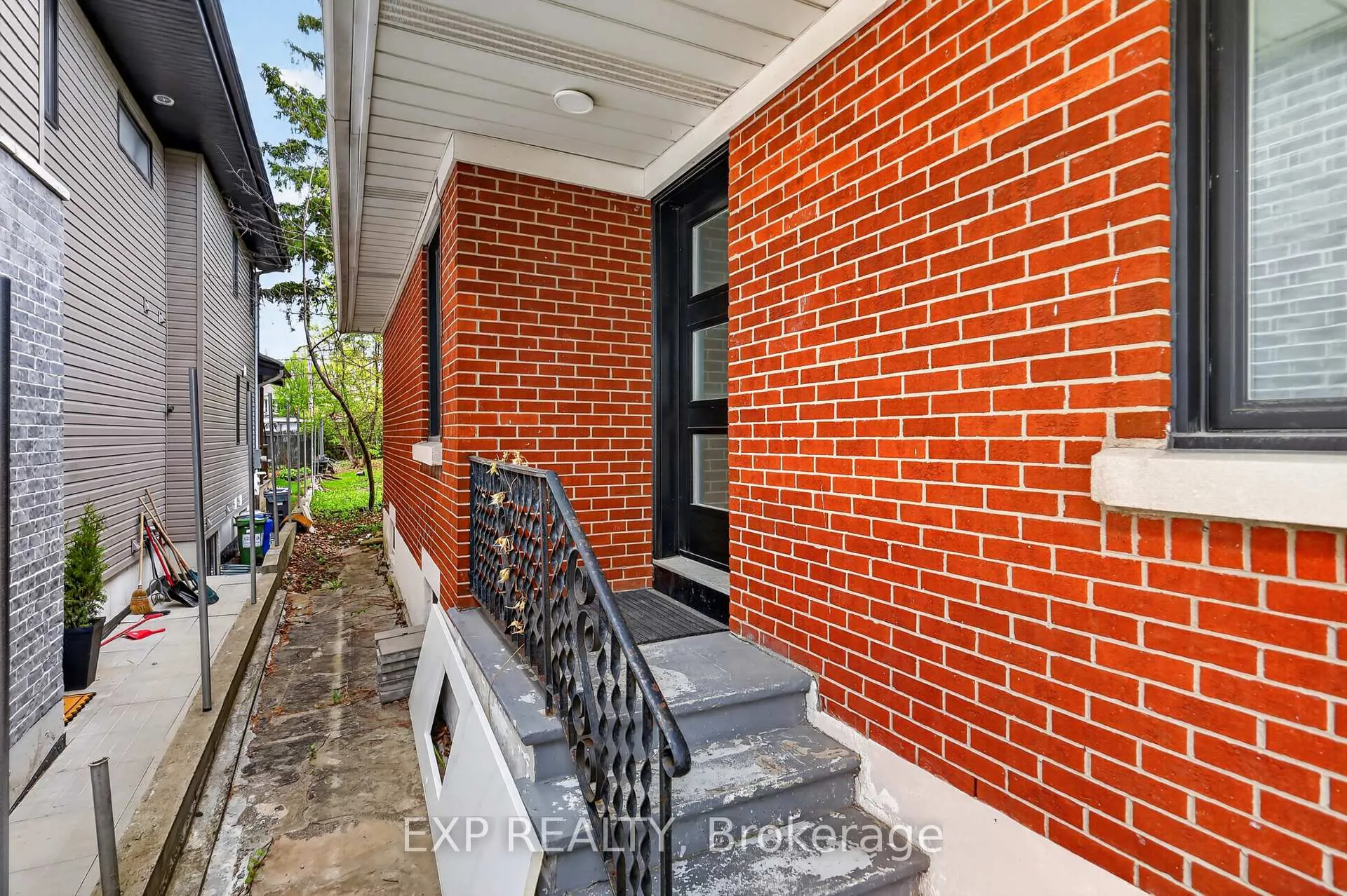 Photo 6 of 1255 Evans Boulevard N, Ottawa, Alta Vista — HOMEH
