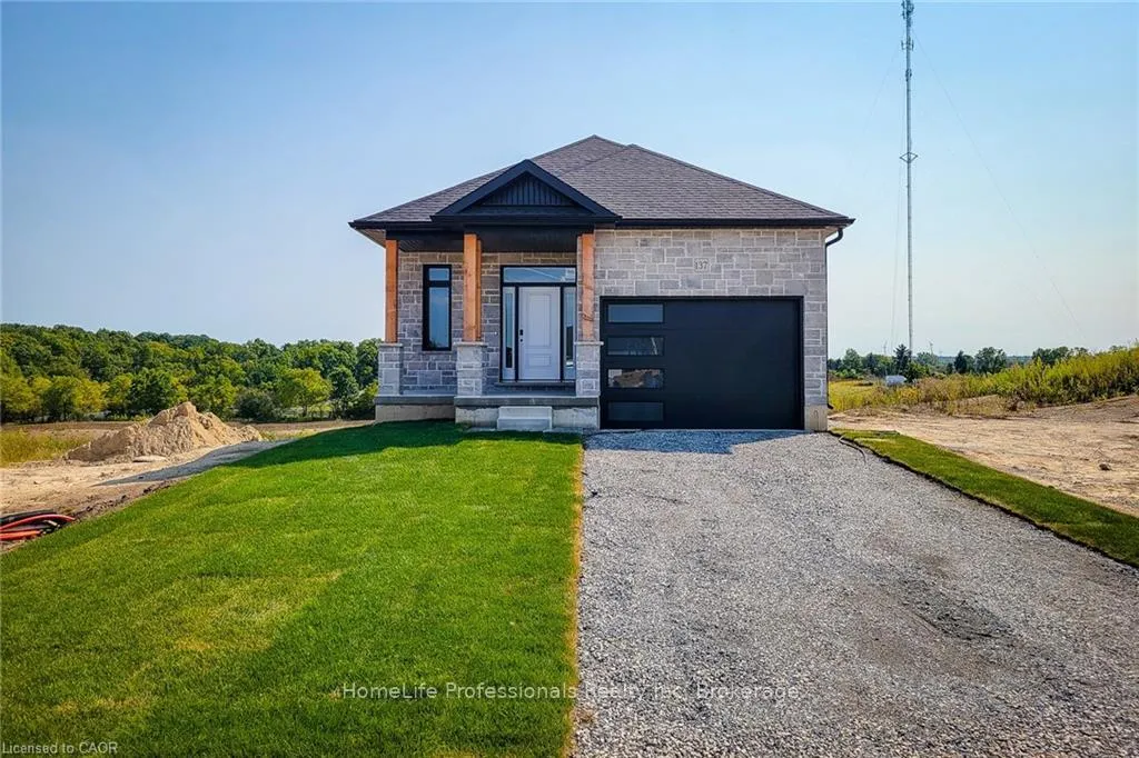 Photo 1 of 137 Pike Creek Drive, Haldimand — HOMEH