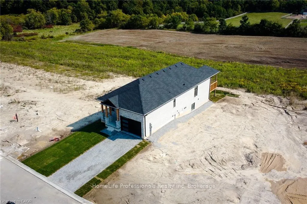 Photo 4 of 137 Pike Creek Drive, Haldimand — HOMEH