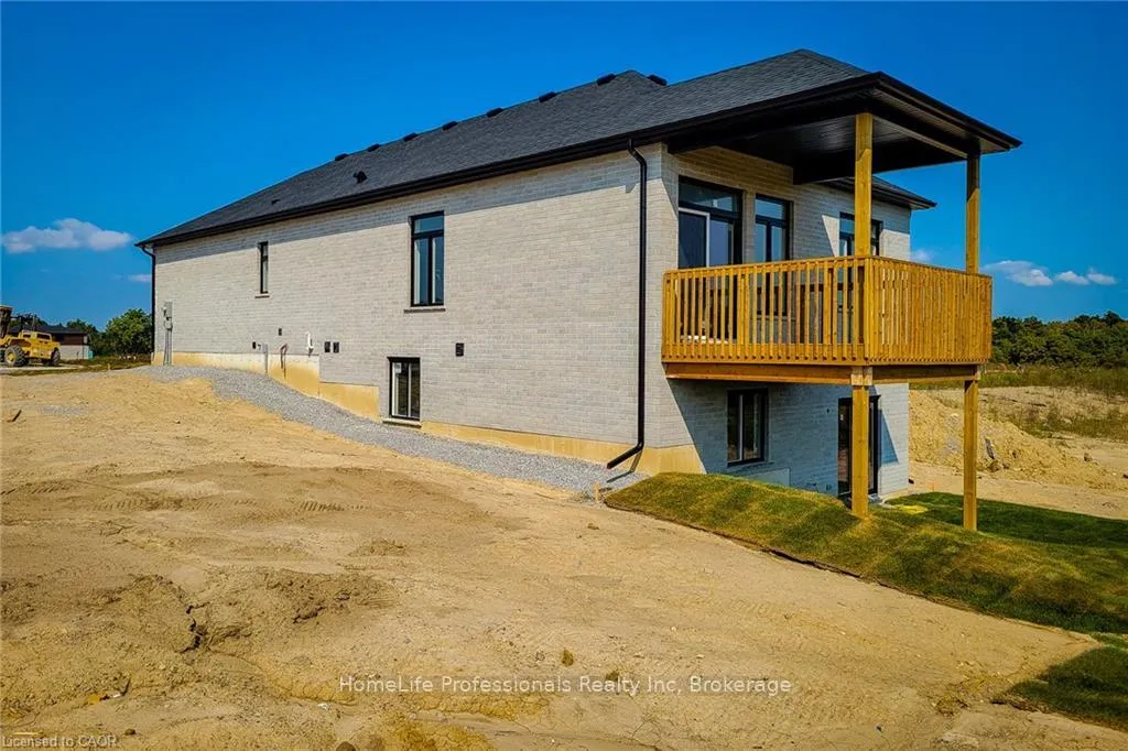 Photo 7 of 137 Pike Creek Drive, Haldimand — HOMEH