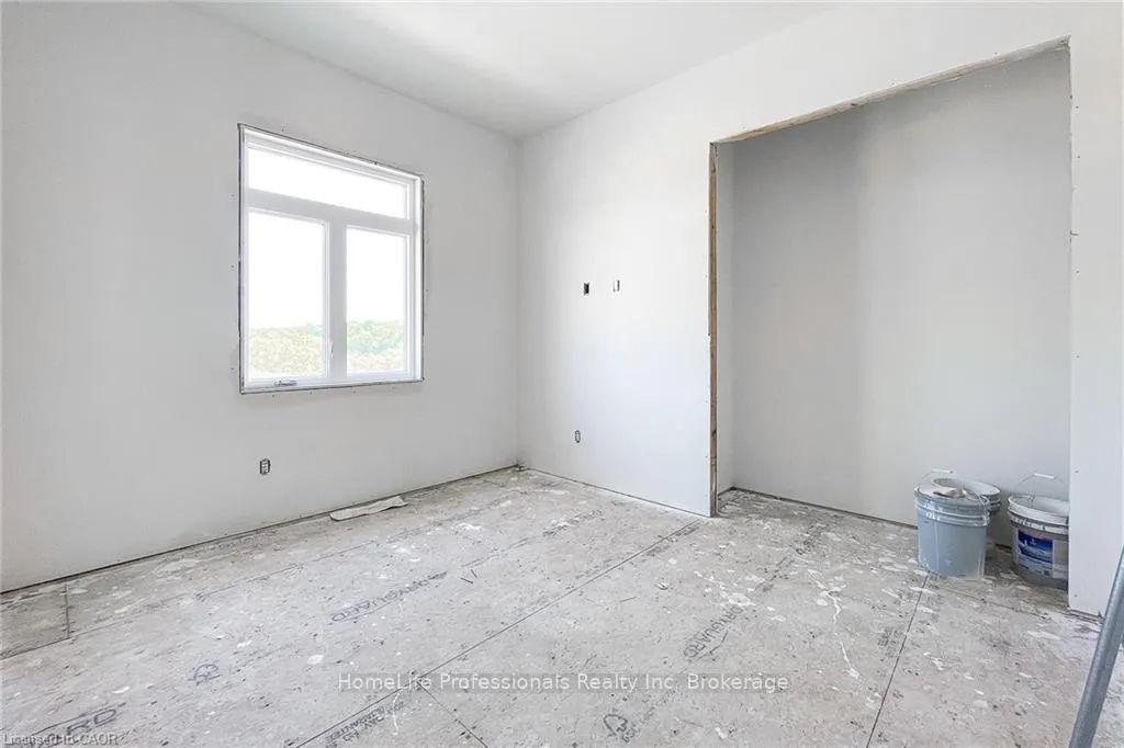 Photo 11 of 137 Pike Creek Drive, Haldimand — HOMEH