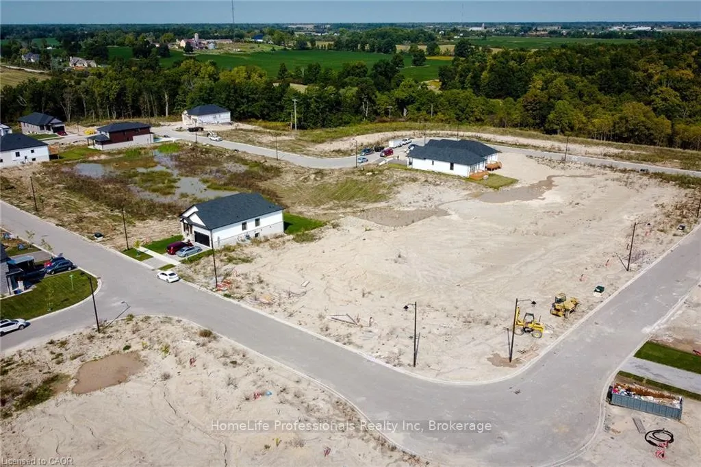 Photo 27 of 137 Pike Creek Drive, Haldimand — HOMEH