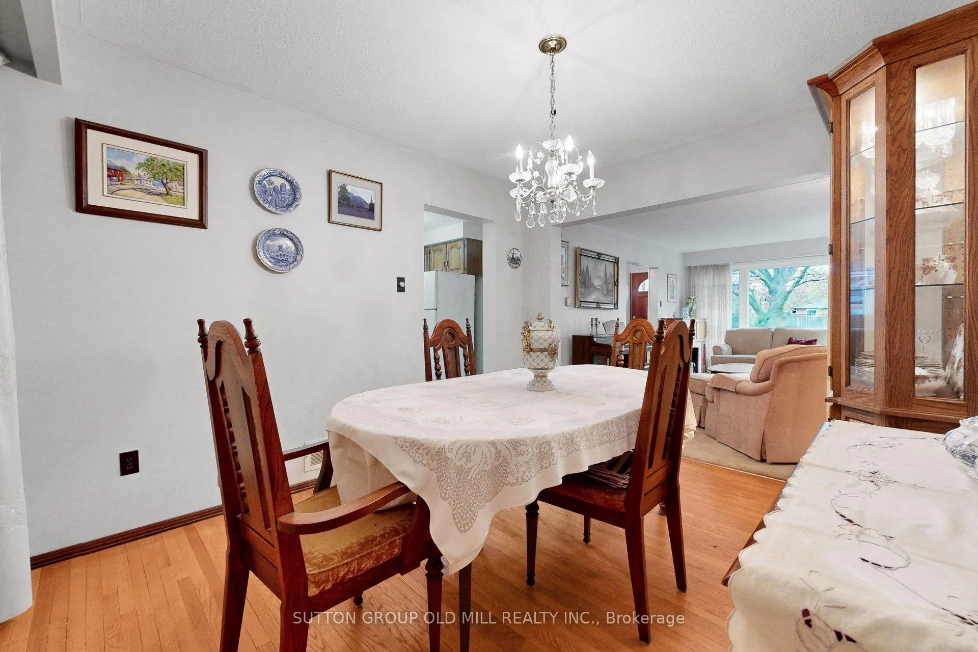 Photo 10 of 659 Balmoral Drive, Brampton, Southgate — HOMEH