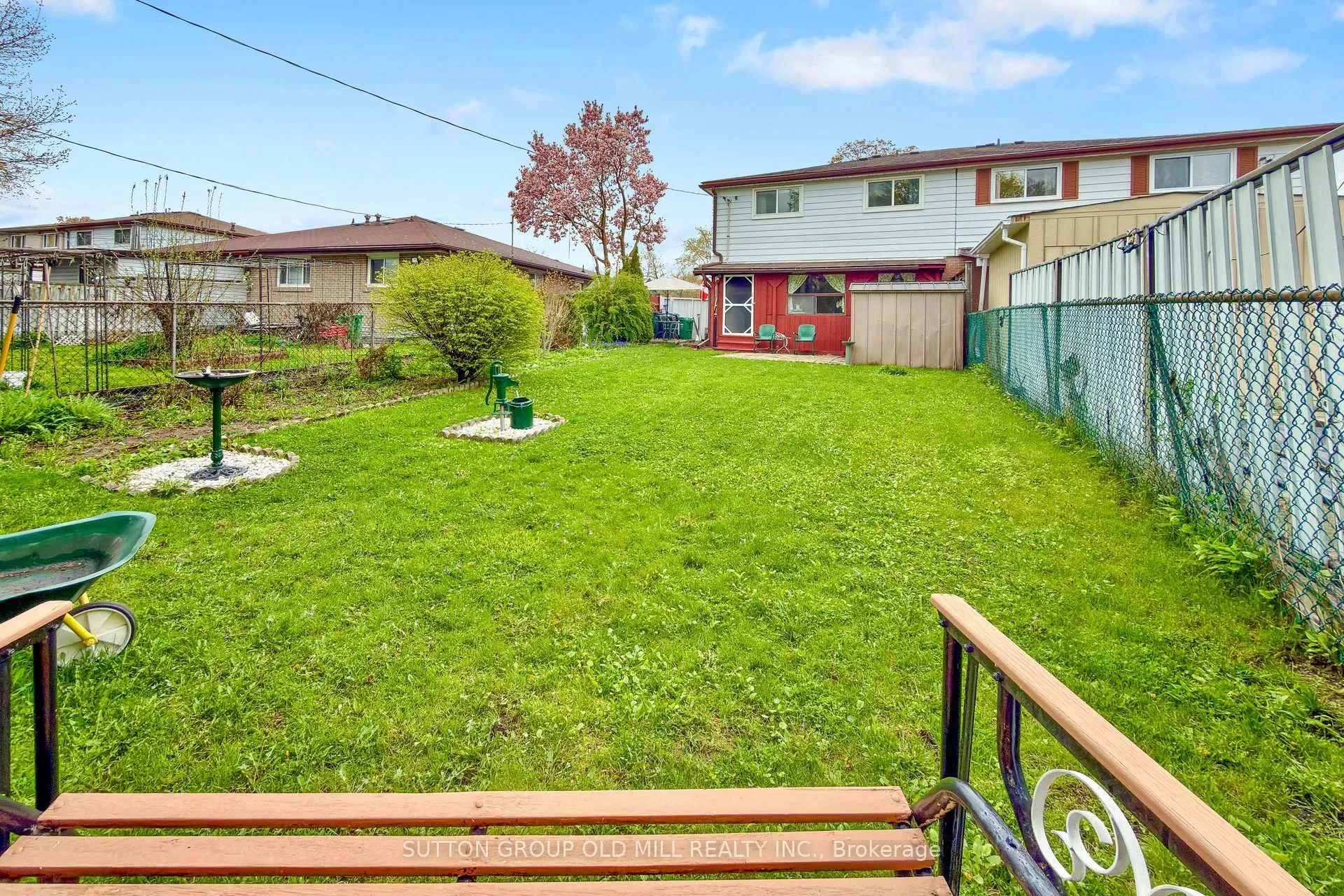 Photo 31 of 659 Balmoral Drive, Brampton, Southgate — HOMEH