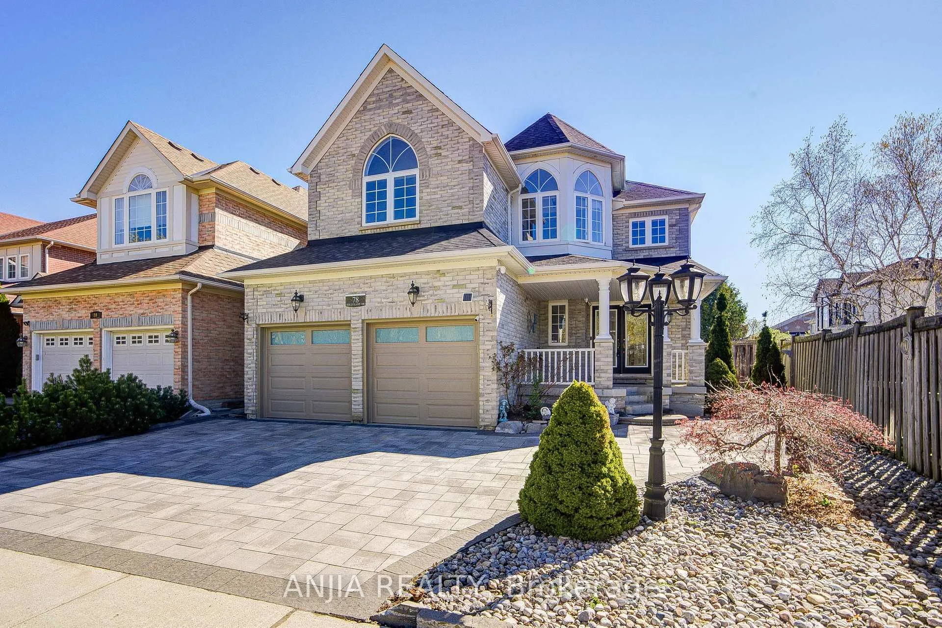 Photo 2 of 78 Hollylane Drive, Markham, Berczy — HOMEH