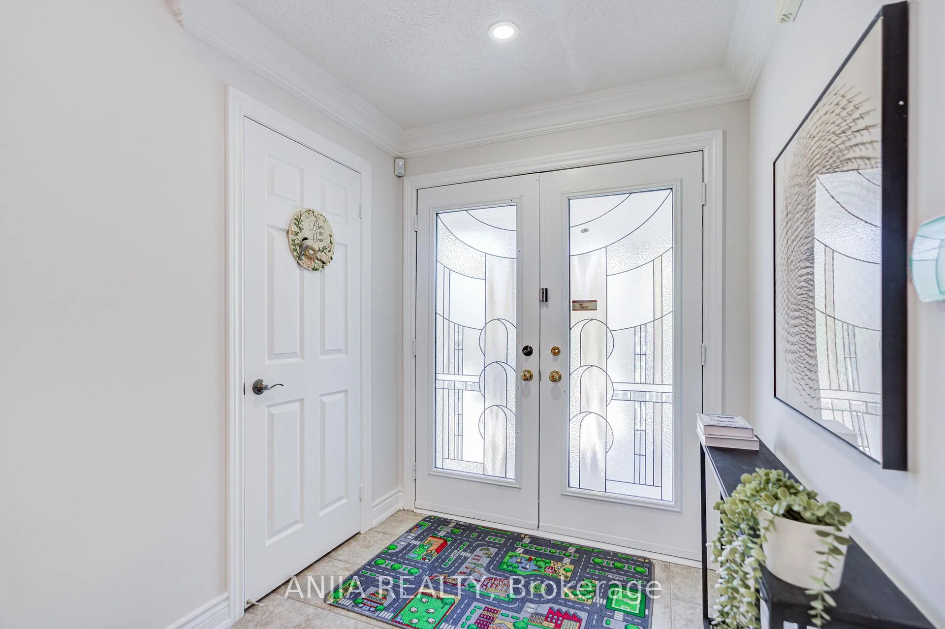 Photo 7 of 78 Hollylane Drive, Markham, Berczy — HOMEH