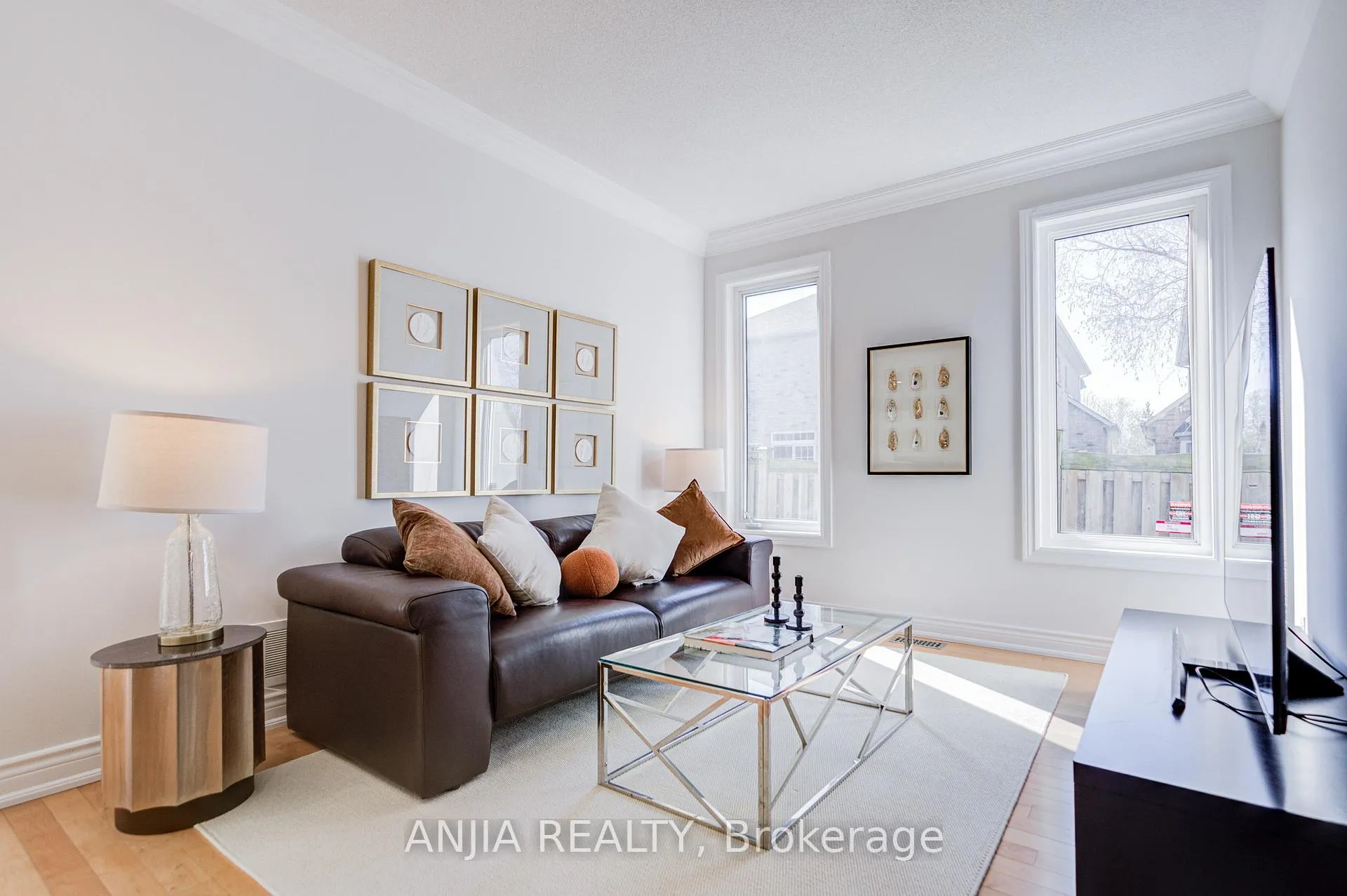 Photo 10 of 78 Hollylane Drive, Markham, Berczy — HOMEH
