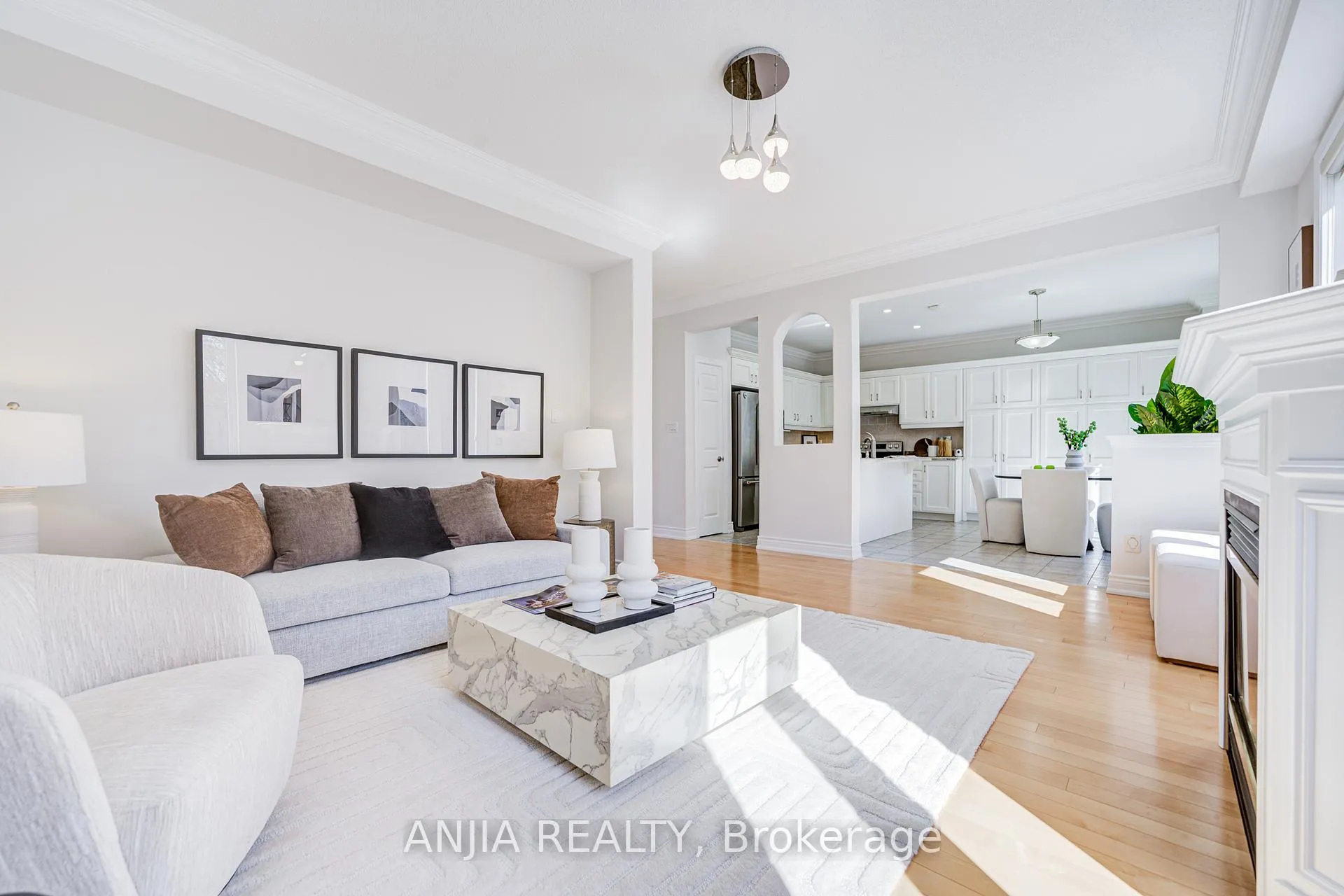 Photo 16 of 78 Hollylane Drive, Markham, Berczy — HOMEH