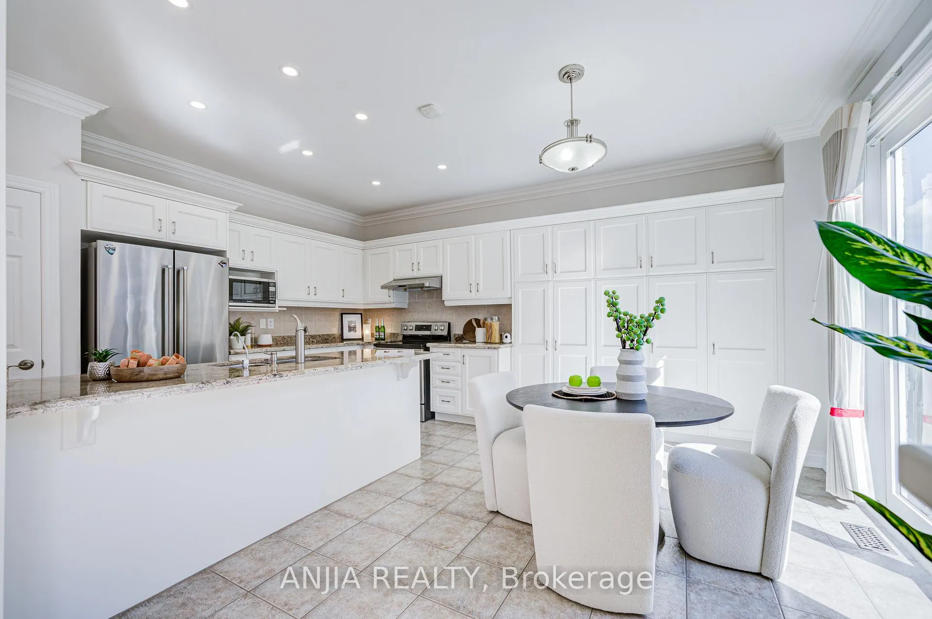 Photo 17 of 78 Hollylane Drive, Markham, Berczy — HOMEH
