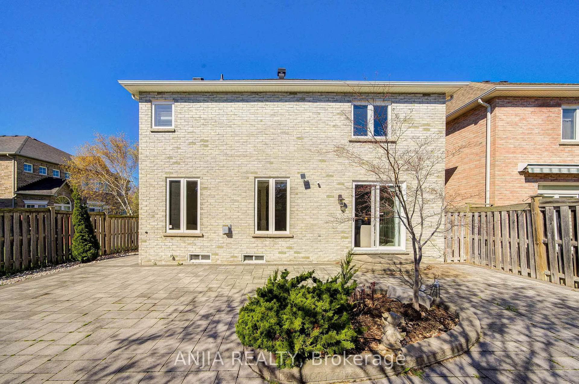 Photo 44 of 78 Hollylane Drive, Markham, Berczy — HOMEH