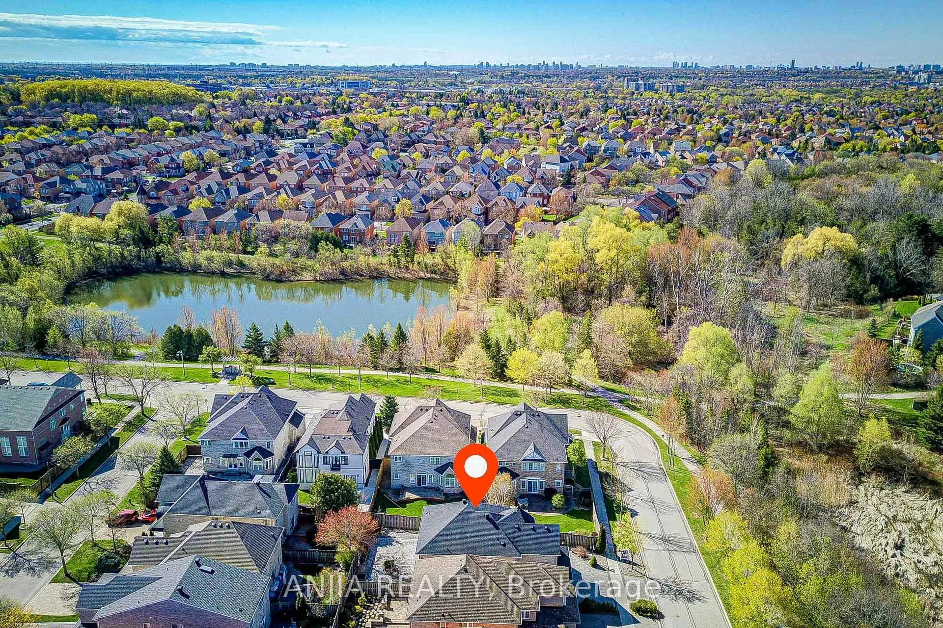 Photo 46 of 78 Hollylane Drive, Markham, Berczy — HOMEH