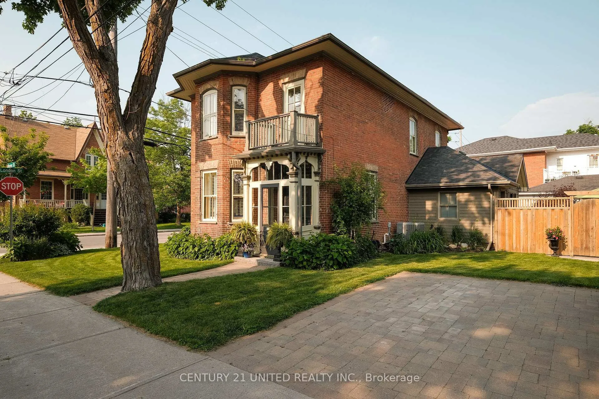 Photo 33 of 558 Harvey Street, Peterborough, Town Ward 3 — HOMEH