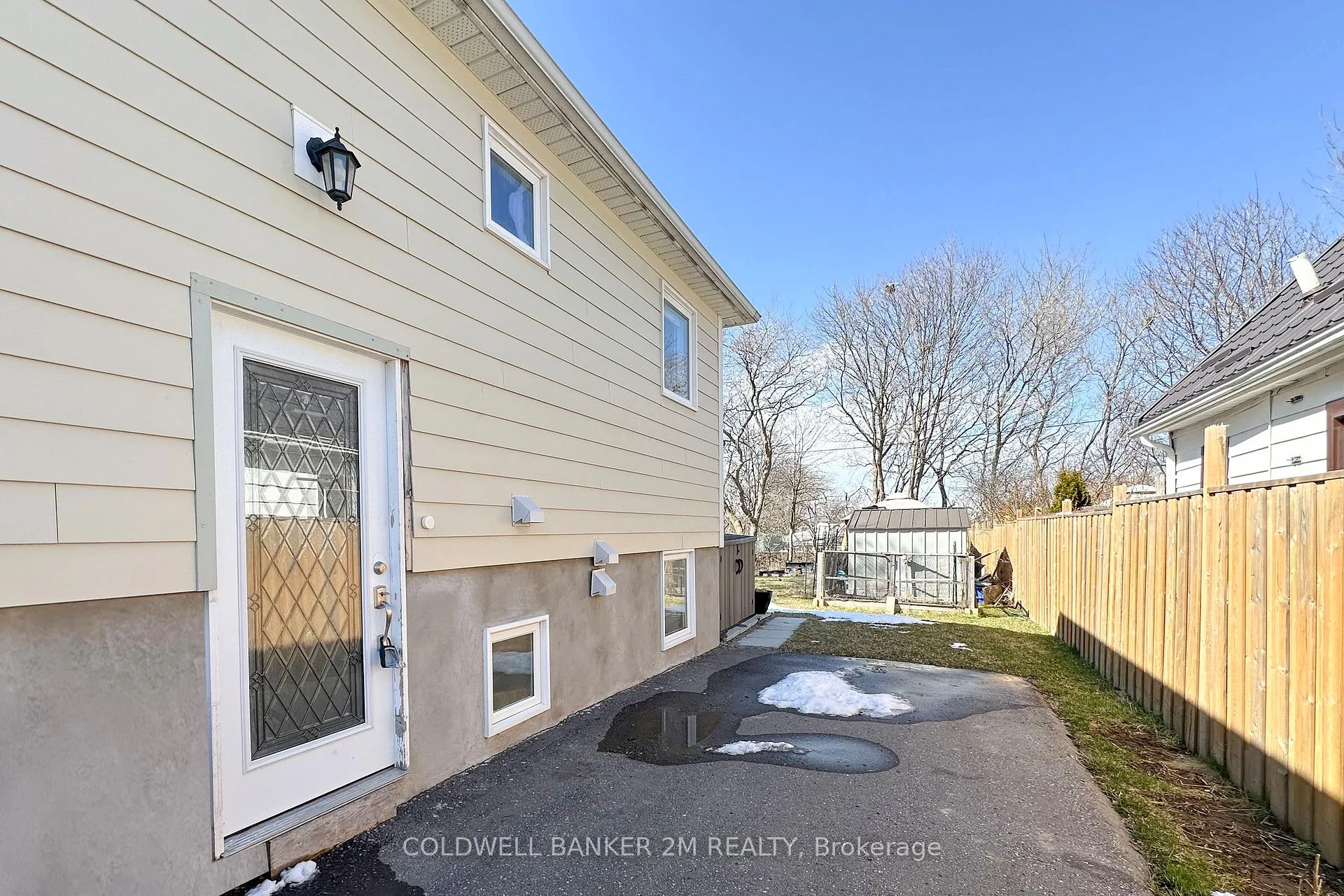 Photo 2 of Unit 2, 230 Annis Street, Oshawa, Lakeview — HOMEH