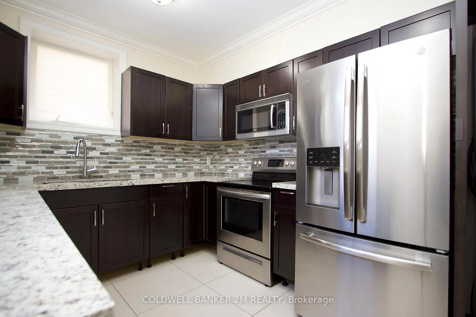 Photo 5 of Unit 2, 230 Annis Street, Oshawa, Lakeview — HOMEH