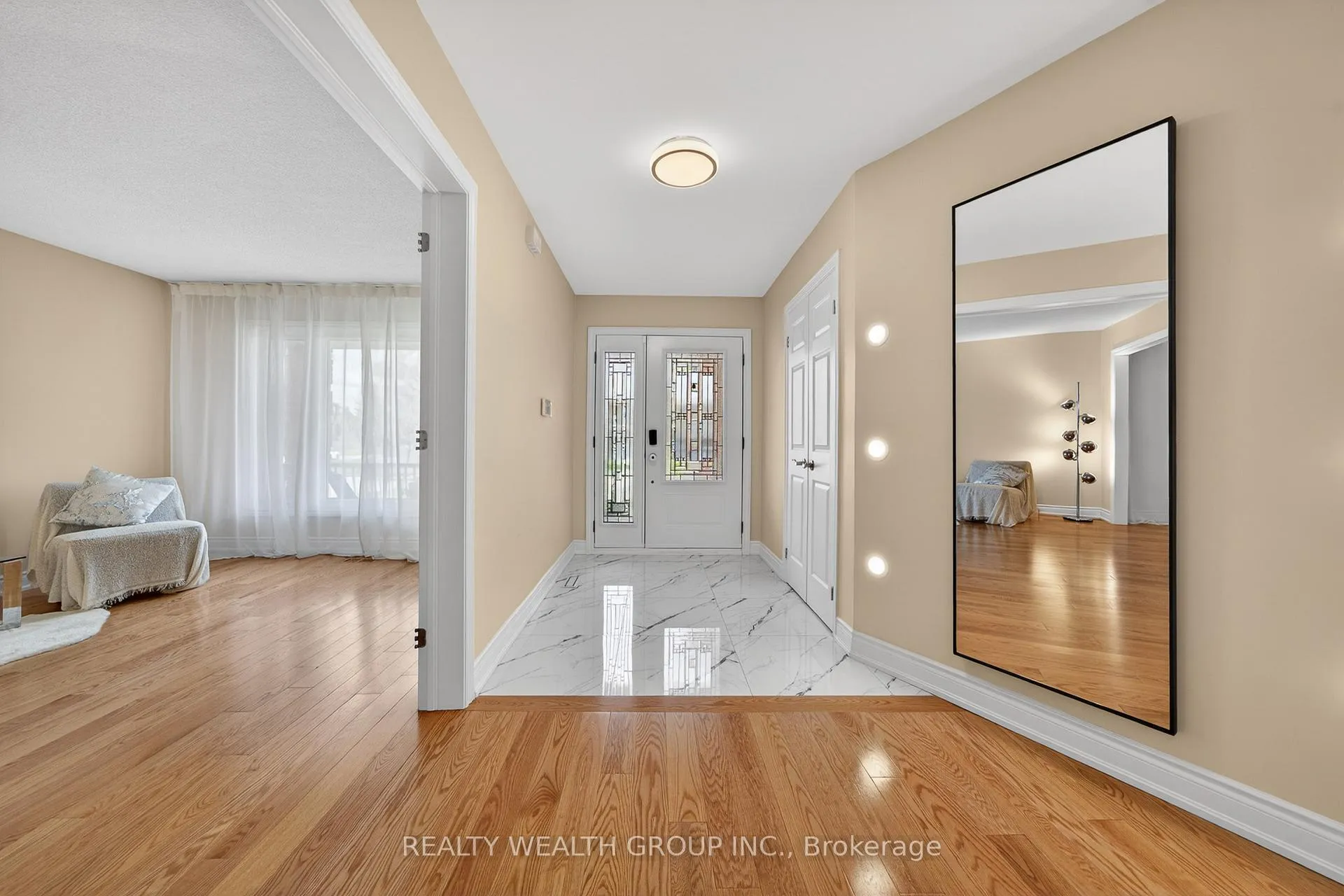 Photo 6 of 42 Cherhill Drive, Vaughan, Maple — HOMEH