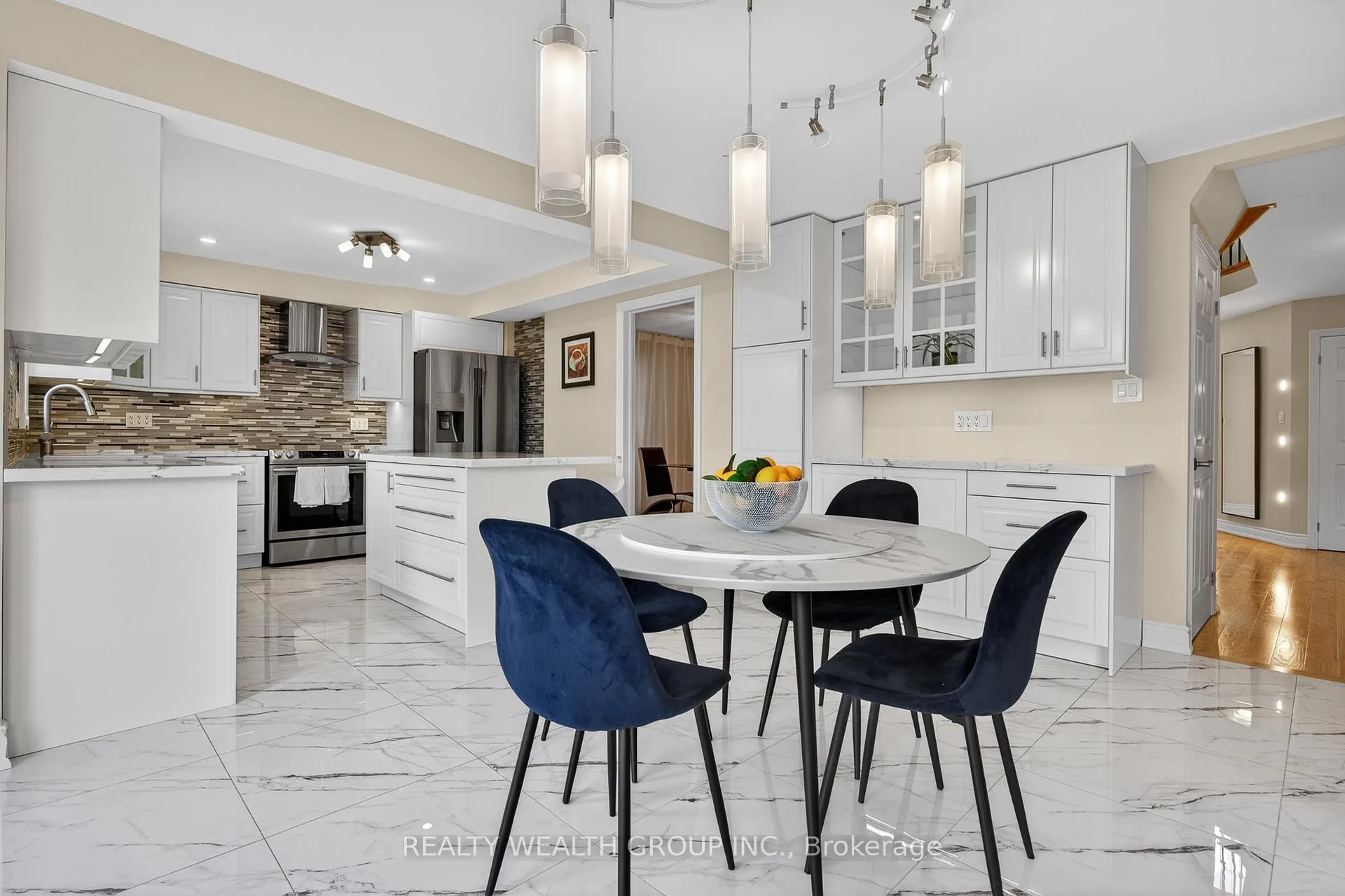Photo 14 of 42 Cherhill Drive, Vaughan, Maple — HOMEH