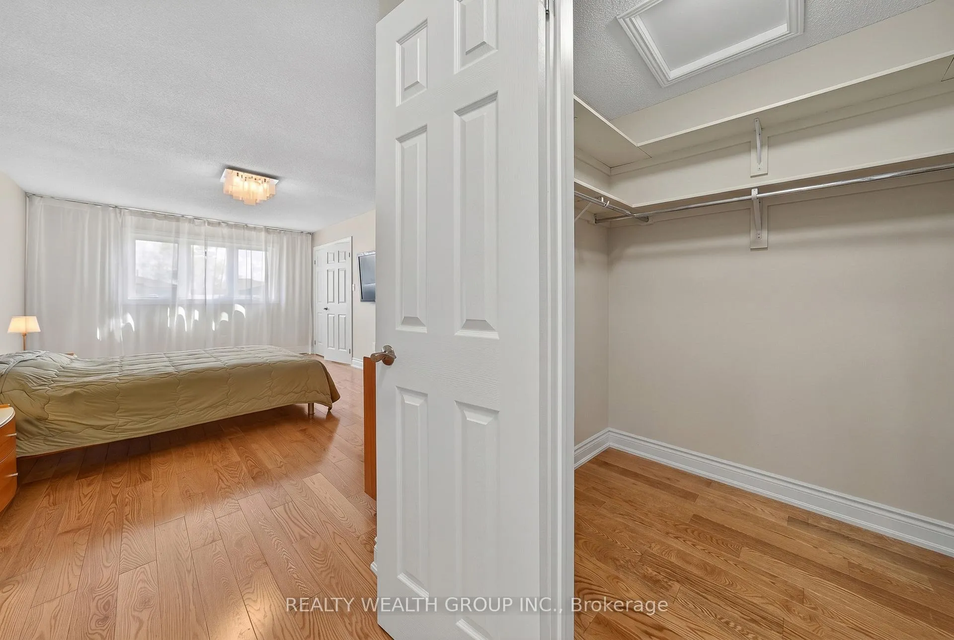 Photo 20 of 42 Cherhill Drive, Vaughan, Maple — HOMEH