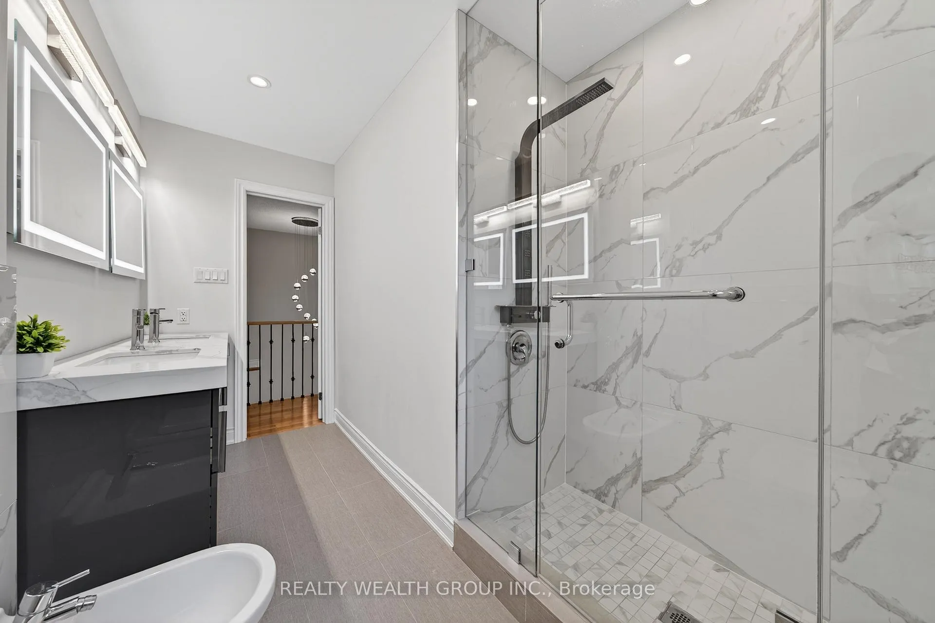Photo 26 of 42 Cherhill Drive, Vaughan, Maple — HOMEH