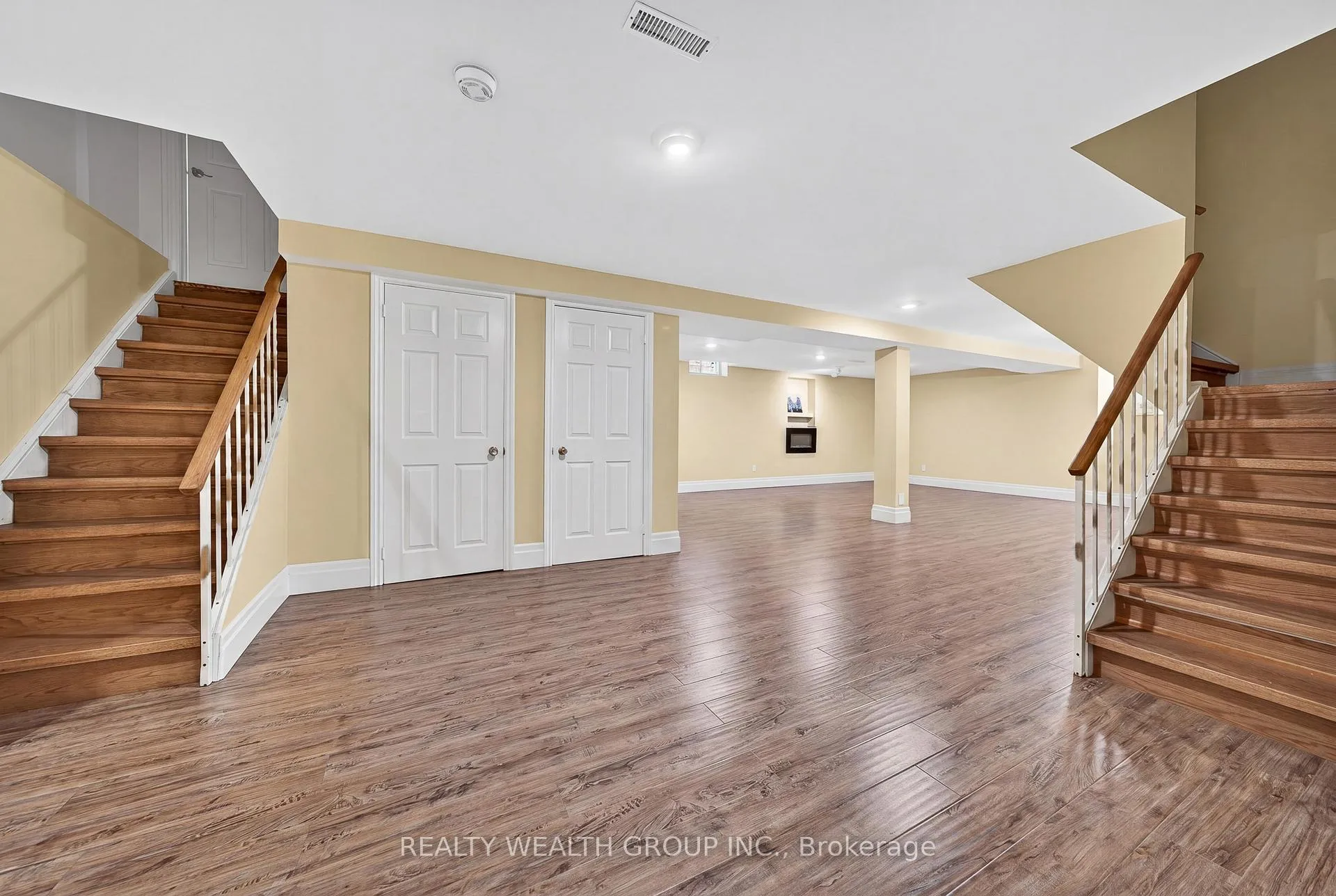 Photo 28 of 42 Cherhill Drive, Vaughan, Maple — HOMEH