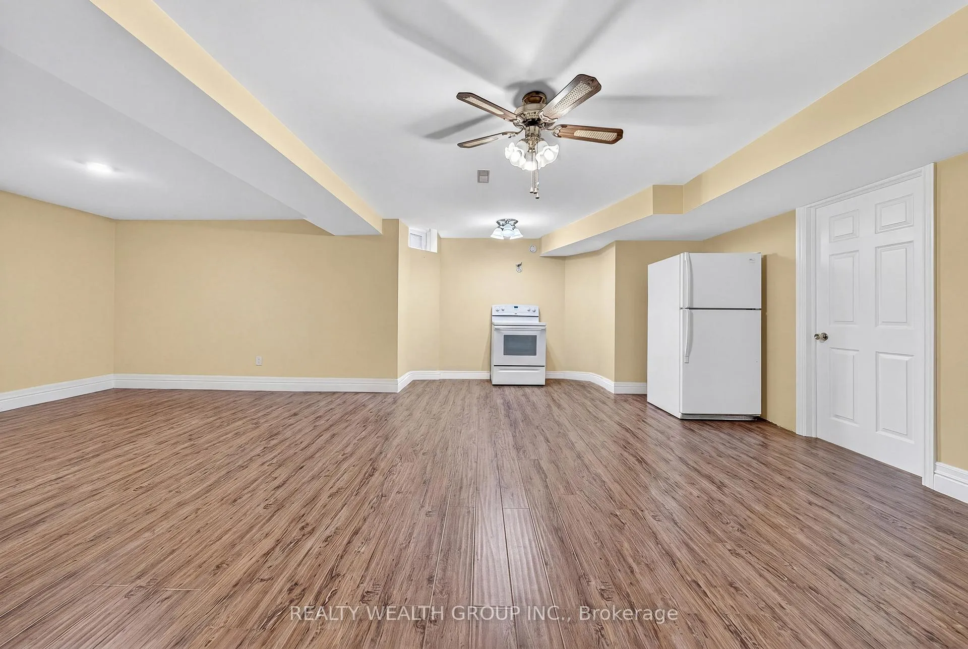 Photo 31 of 42 Cherhill Drive, Vaughan, Maple — HOMEH
