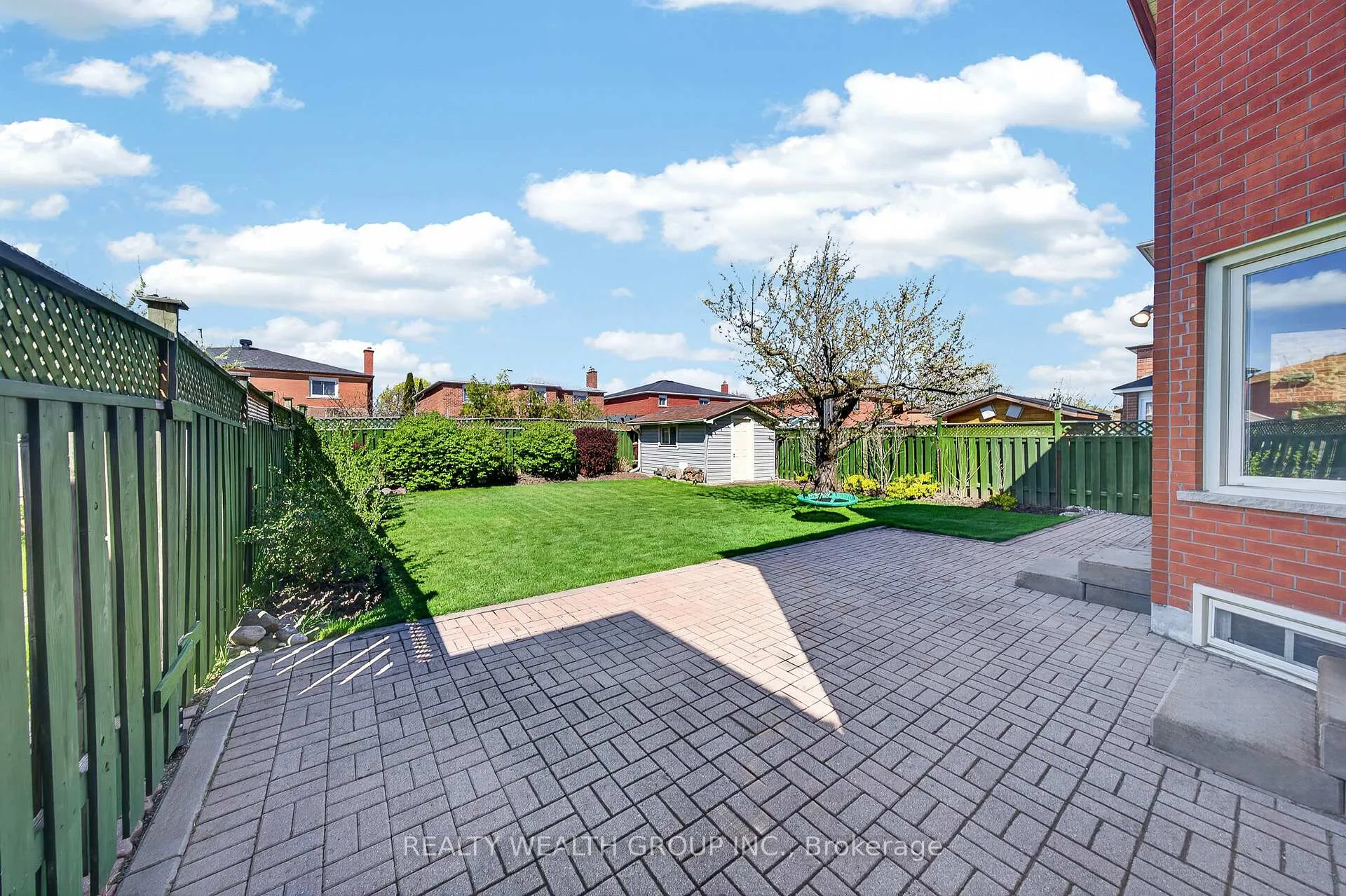 Photo 34 of 42 Cherhill Drive, Vaughan, Maple — HOMEH