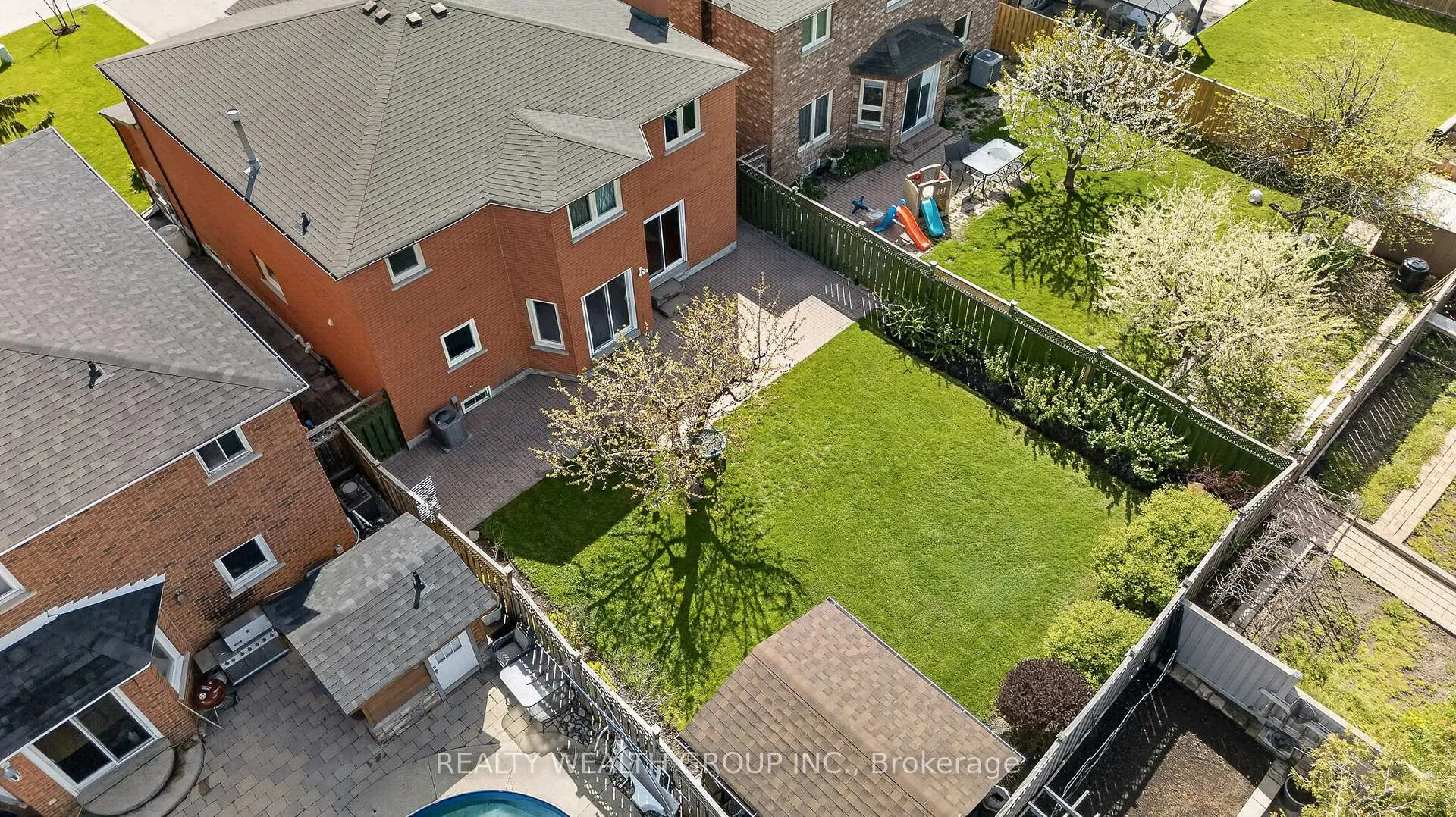 Photo 36 of 42 Cherhill Drive, Vaughan, Maple — HOMEH