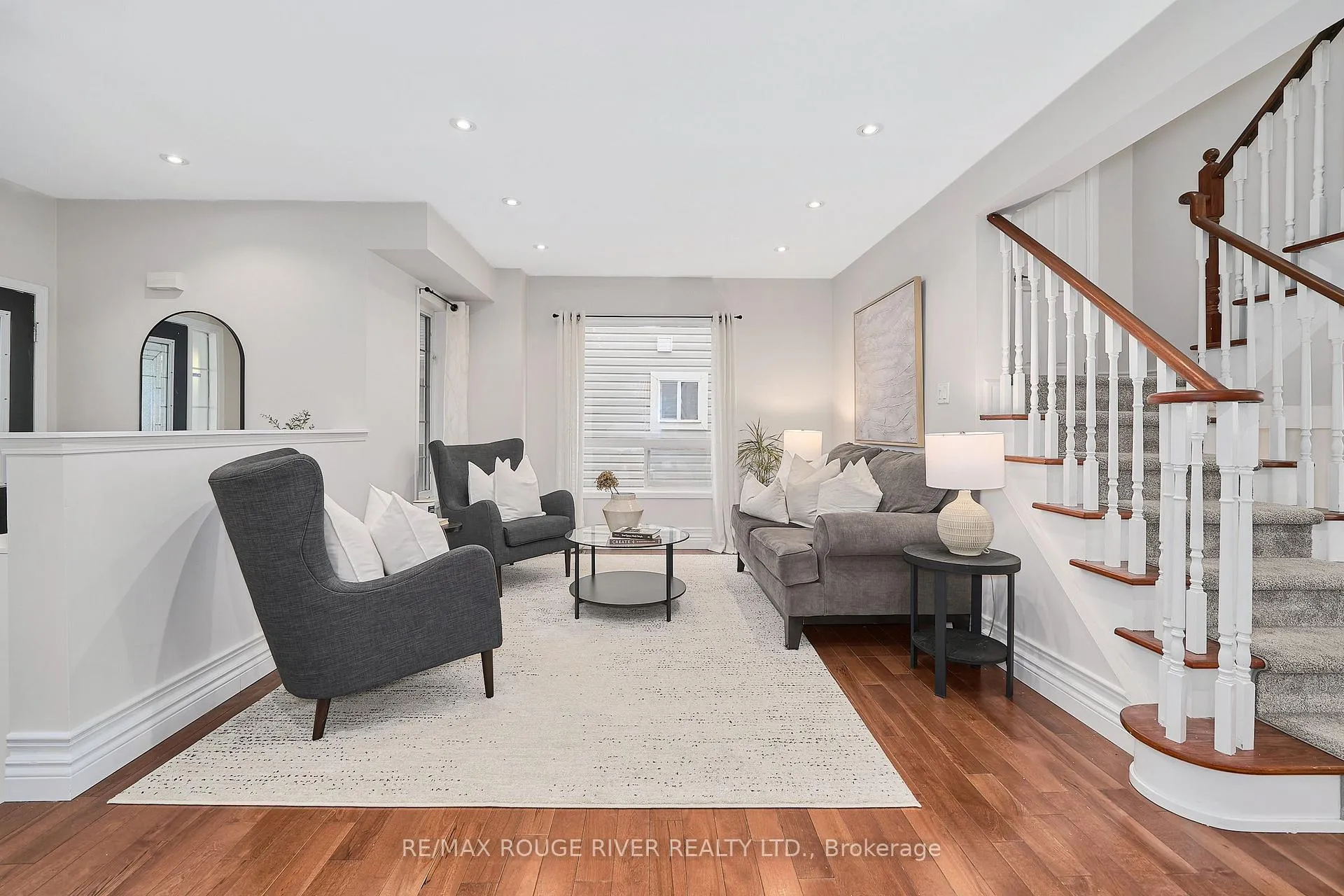 Photo 6 of 52 Rickaby Street, Clarington, Bowmanville — HOMEH