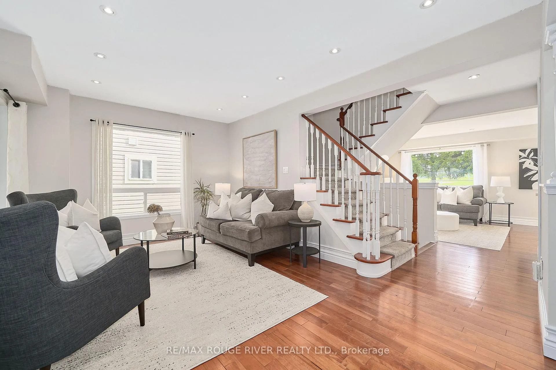 Photo 7 of 52 Rickaby Street, Clarington, Bowmanville — HOMEH