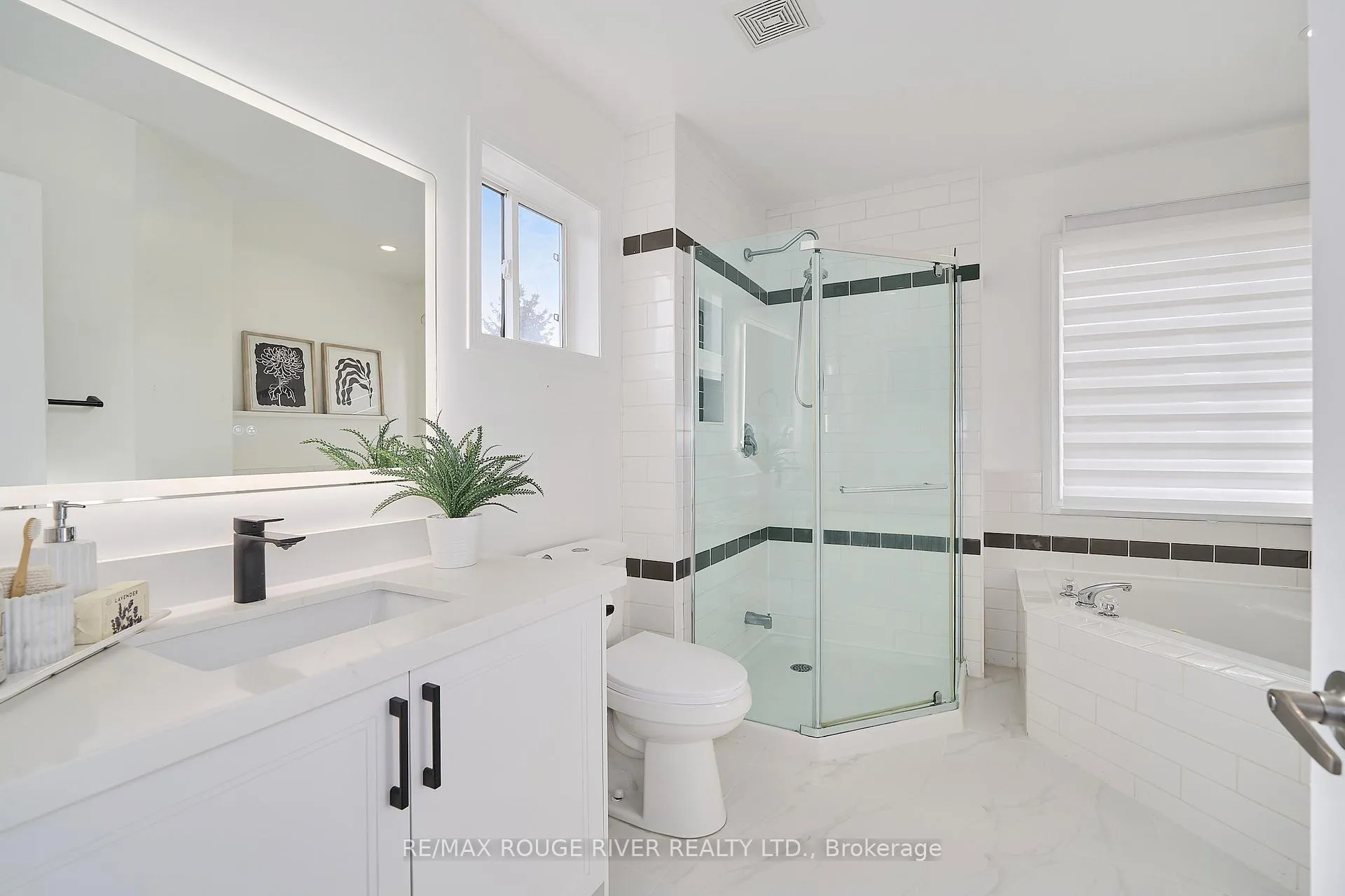 Photo 24 of 52 Rickaby Street, Clarington, Bowmanville — HOMEH