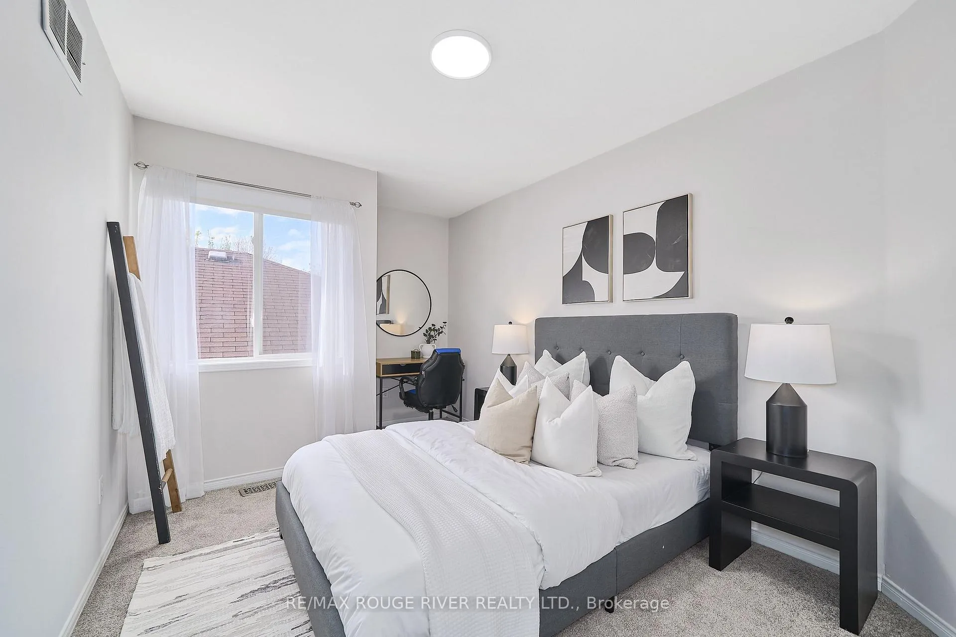 Photo 31 of 52 Rickaby Street, Clarington, Bowmanville — HOMEH