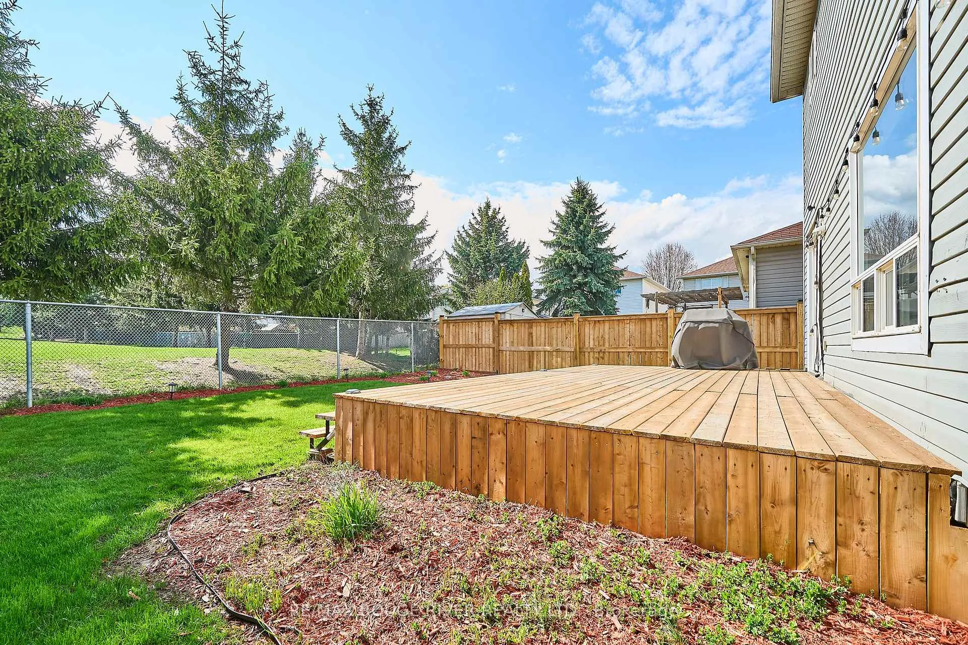 Photo 40 of 52 Rickaby Street, Clarington, Bowmanville — HOMEH