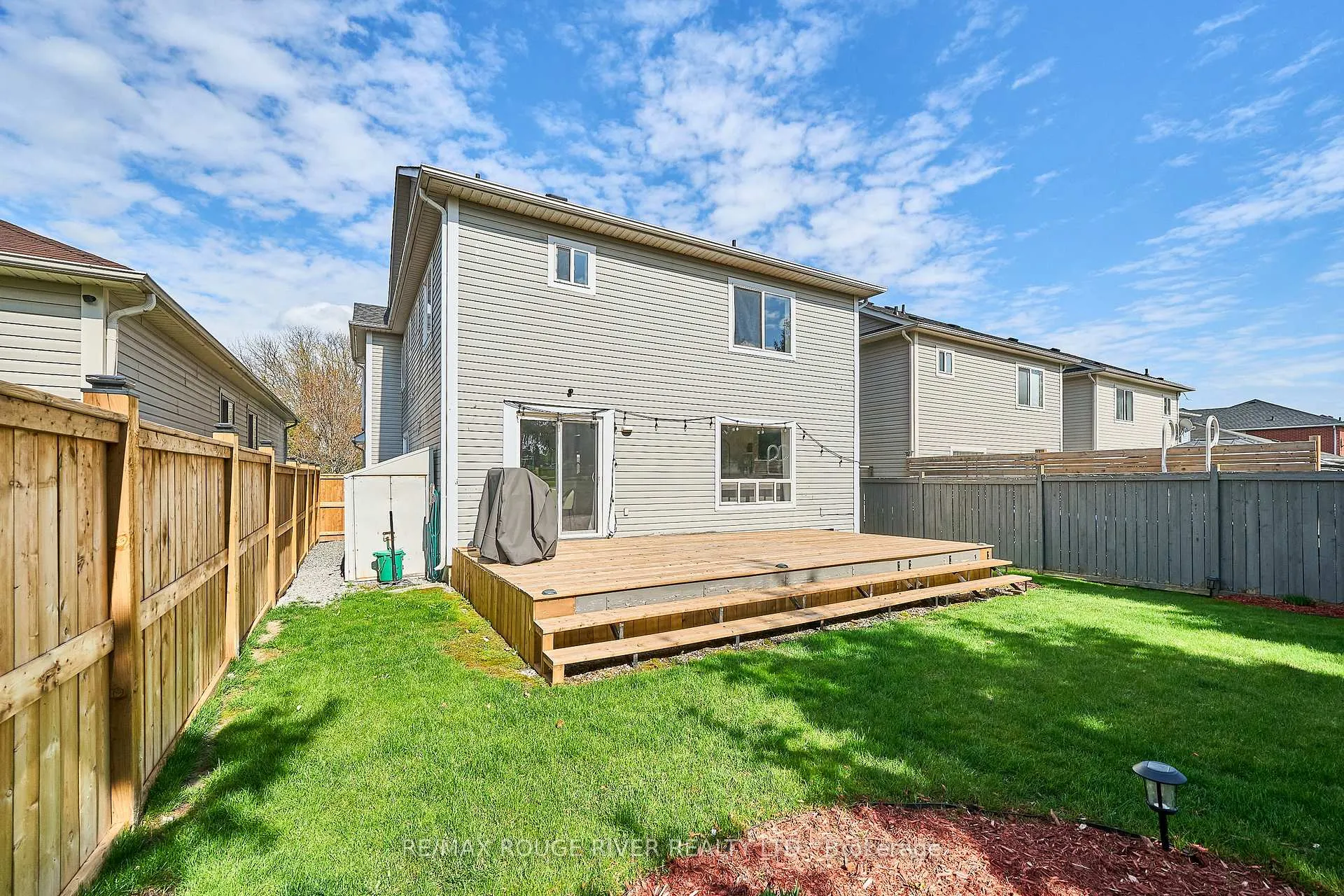 Photo 43 of 52 Rickaby Street, Clarington, Bowmanville — HOMEH