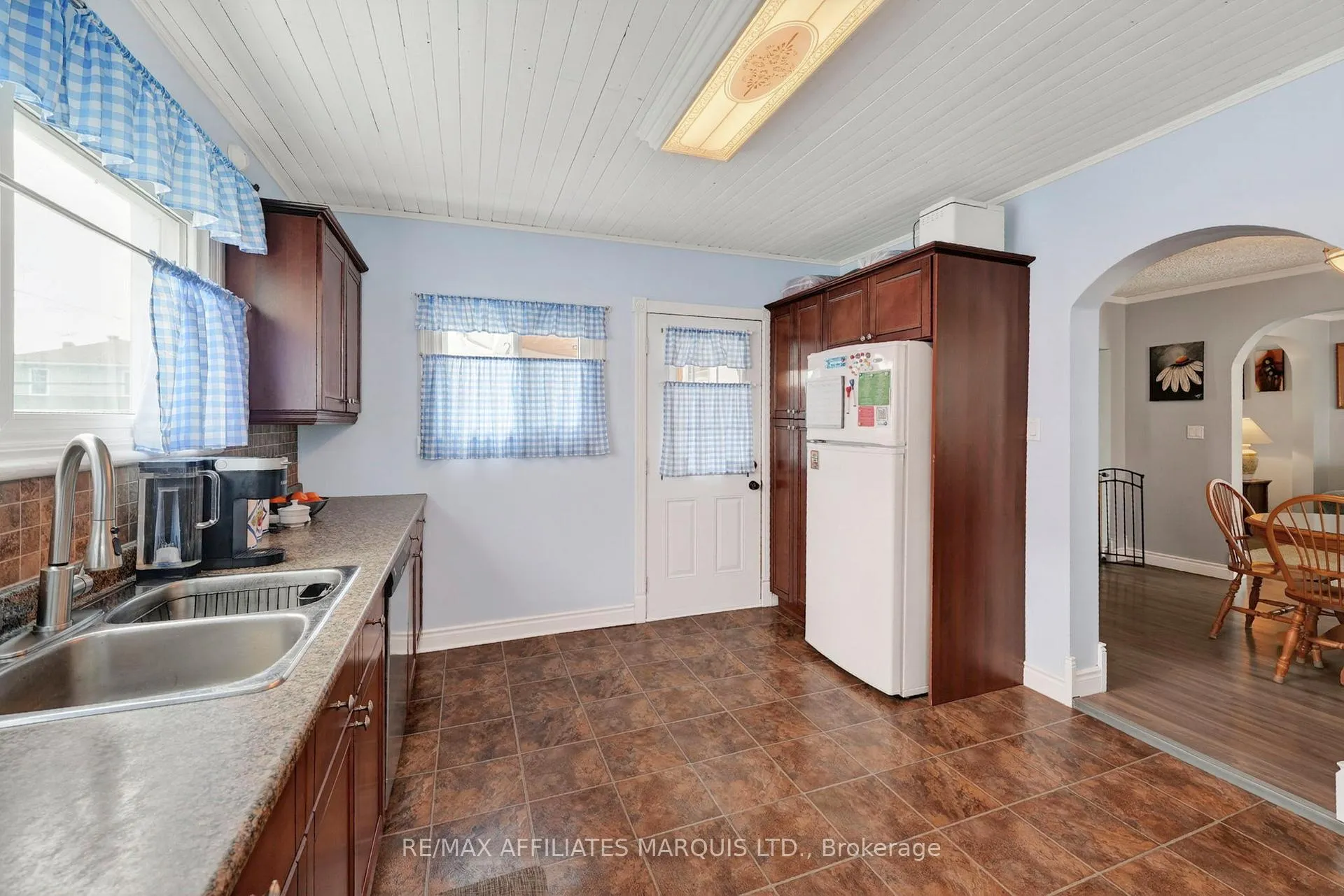 Photo 6 of 335 Fifth Street E, Cornwall — HOMEH
