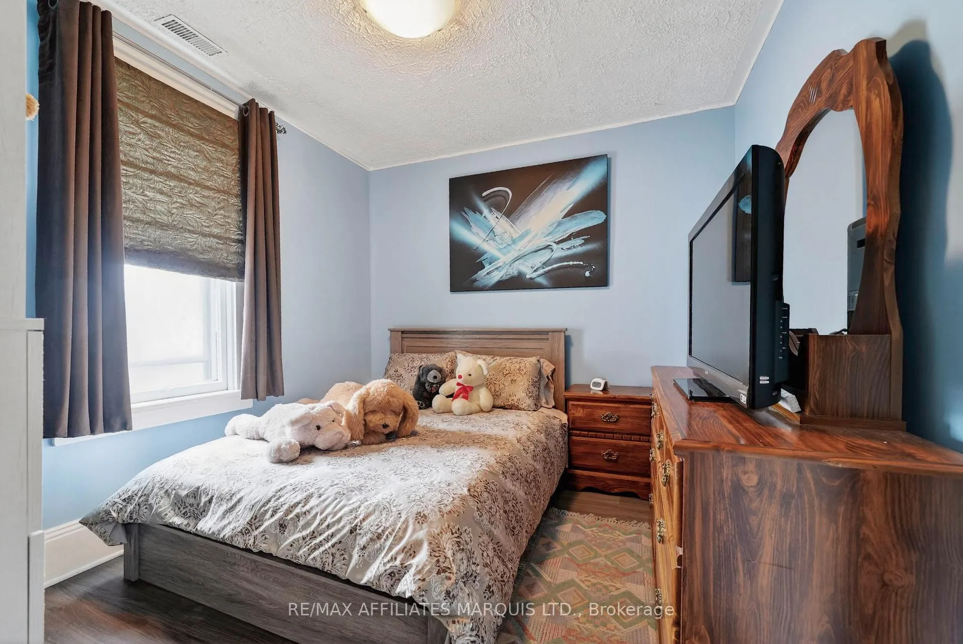 Photo 23 of 335 Fifth Street E, Cornwall — HOMEH