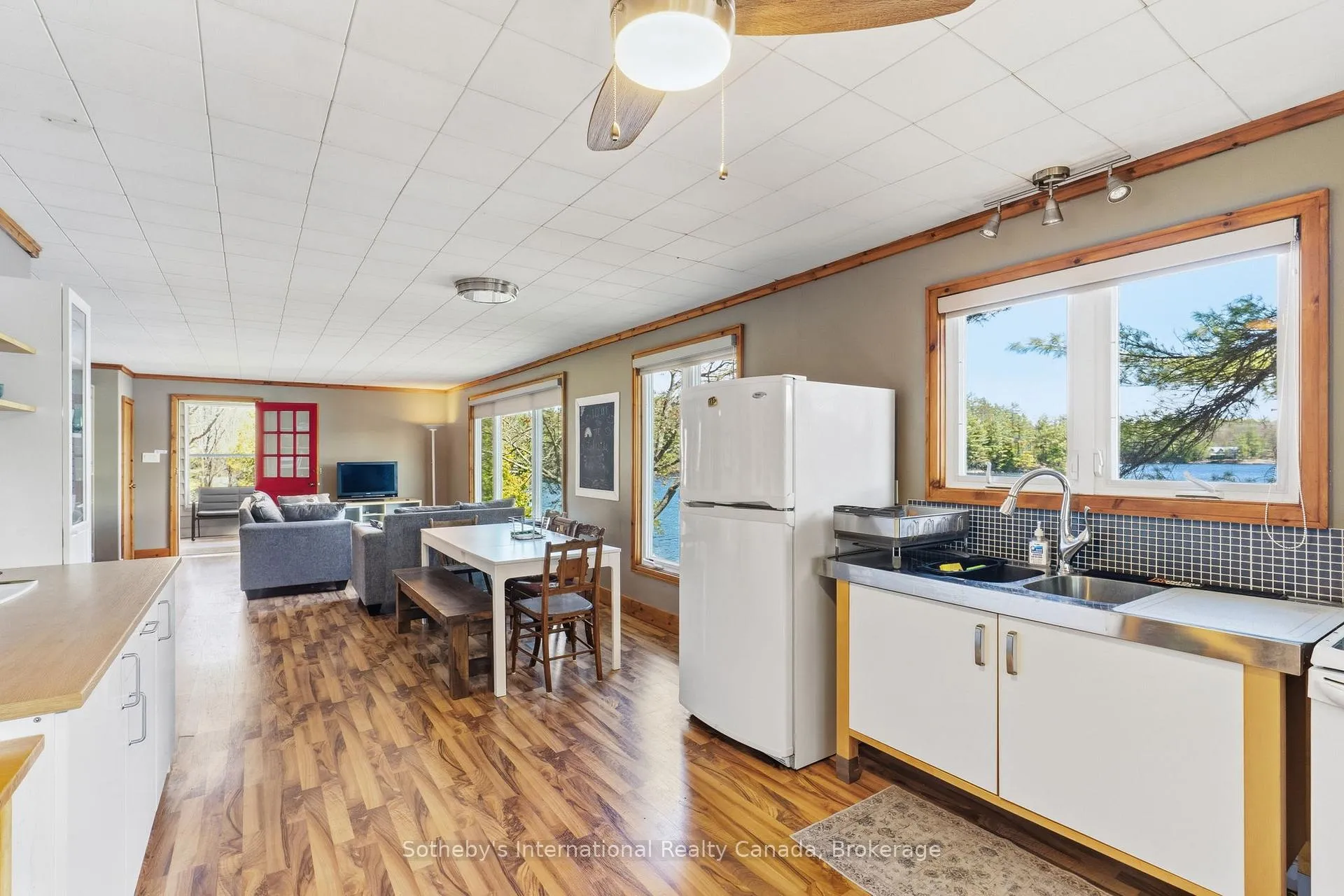 Photo 13 of Unit 1, 1049 Bell Road, Gravenhurst, Ryde — HOMEH