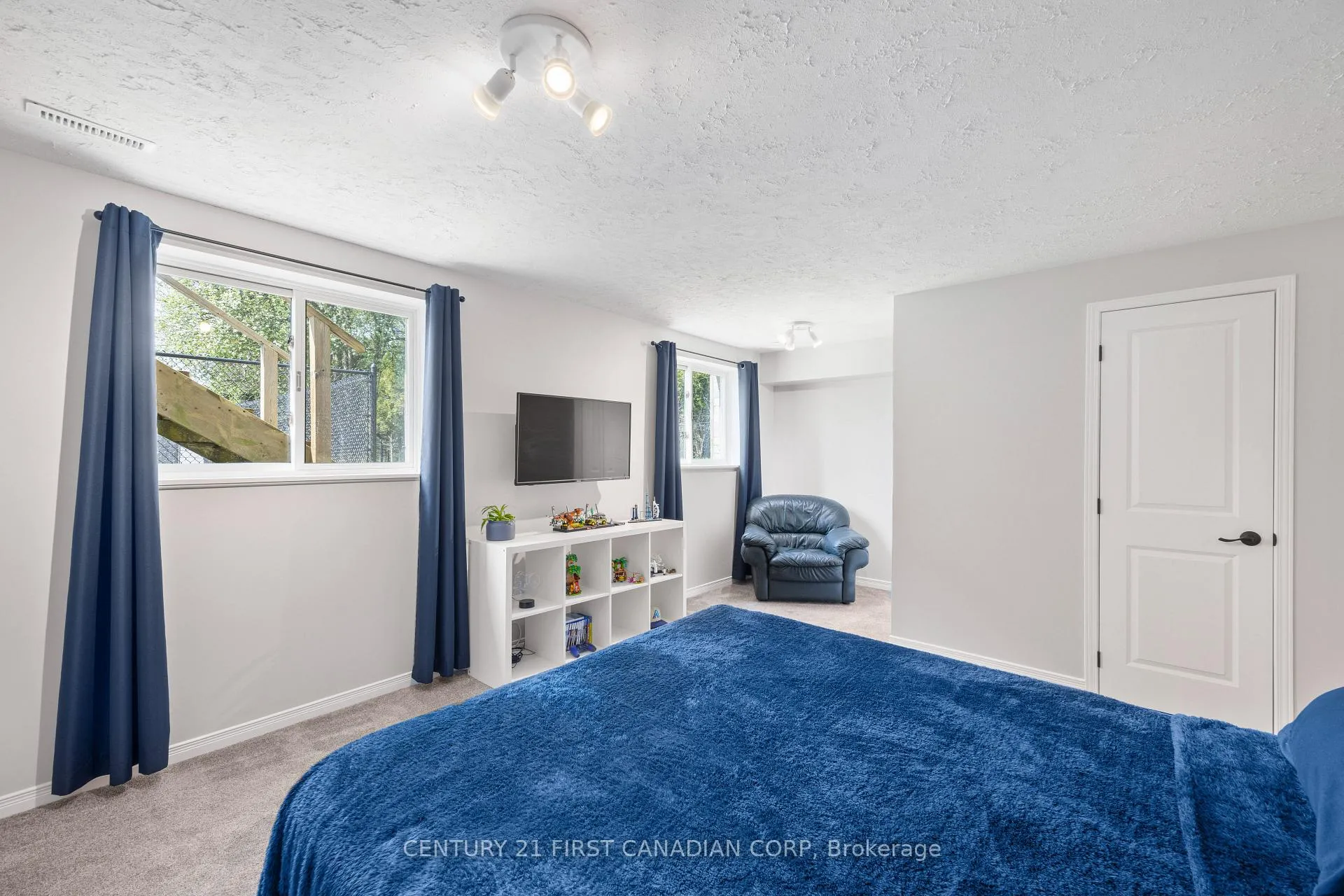 Photo 34 of 114 Brookfield Street, Middlesex Centre, Denfield — HOMEH