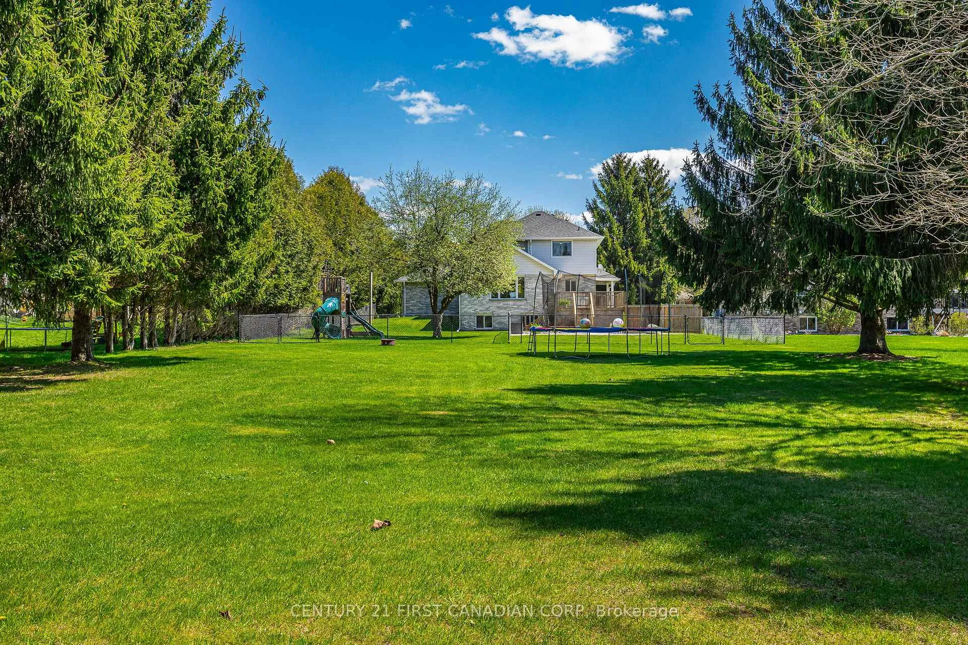 Photo 43 of 114 Brookfield Street, Middlesex Centre, Denfield — HOMEH