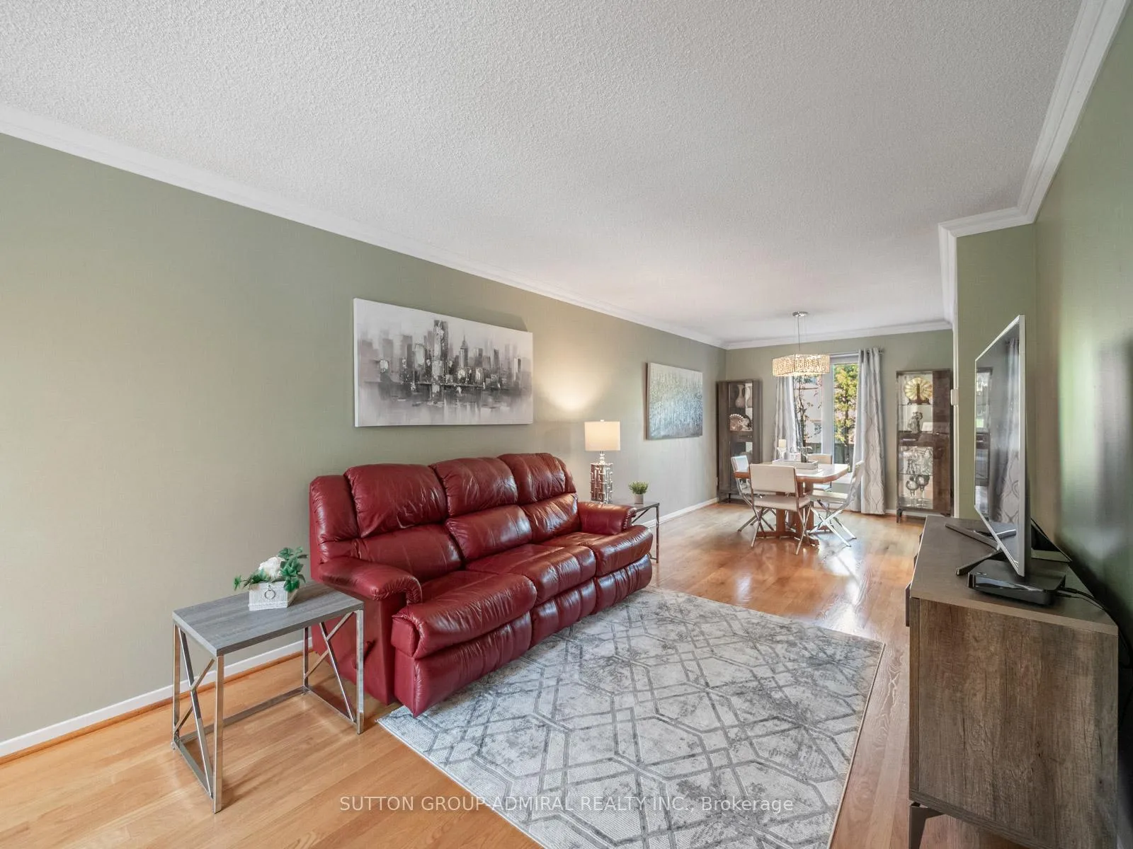 Photo 6 of 120 Glenmanor Way, Vaughan, Crestwood-Springfarm-Yorkhill — HOMEH