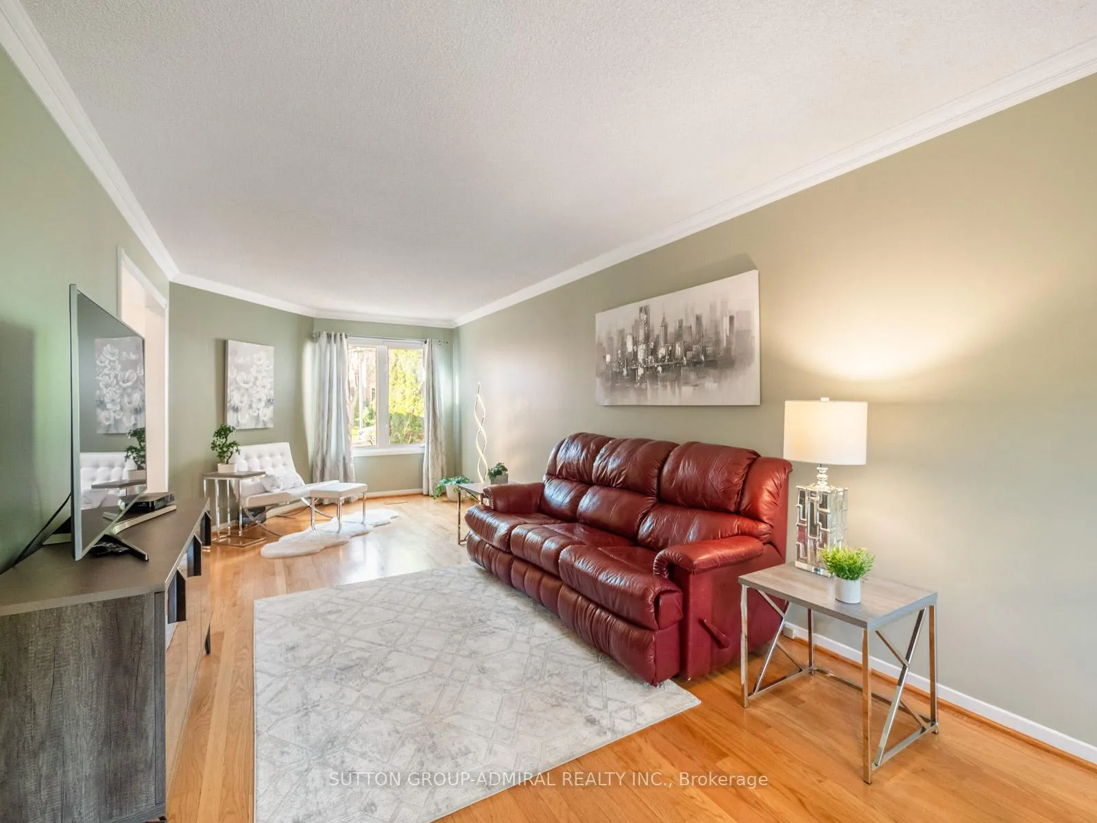Photo 8 of 120 Glenmanor Way, Vaughan, Crestwood-Springfarm-Yorkhill — HOMEH
